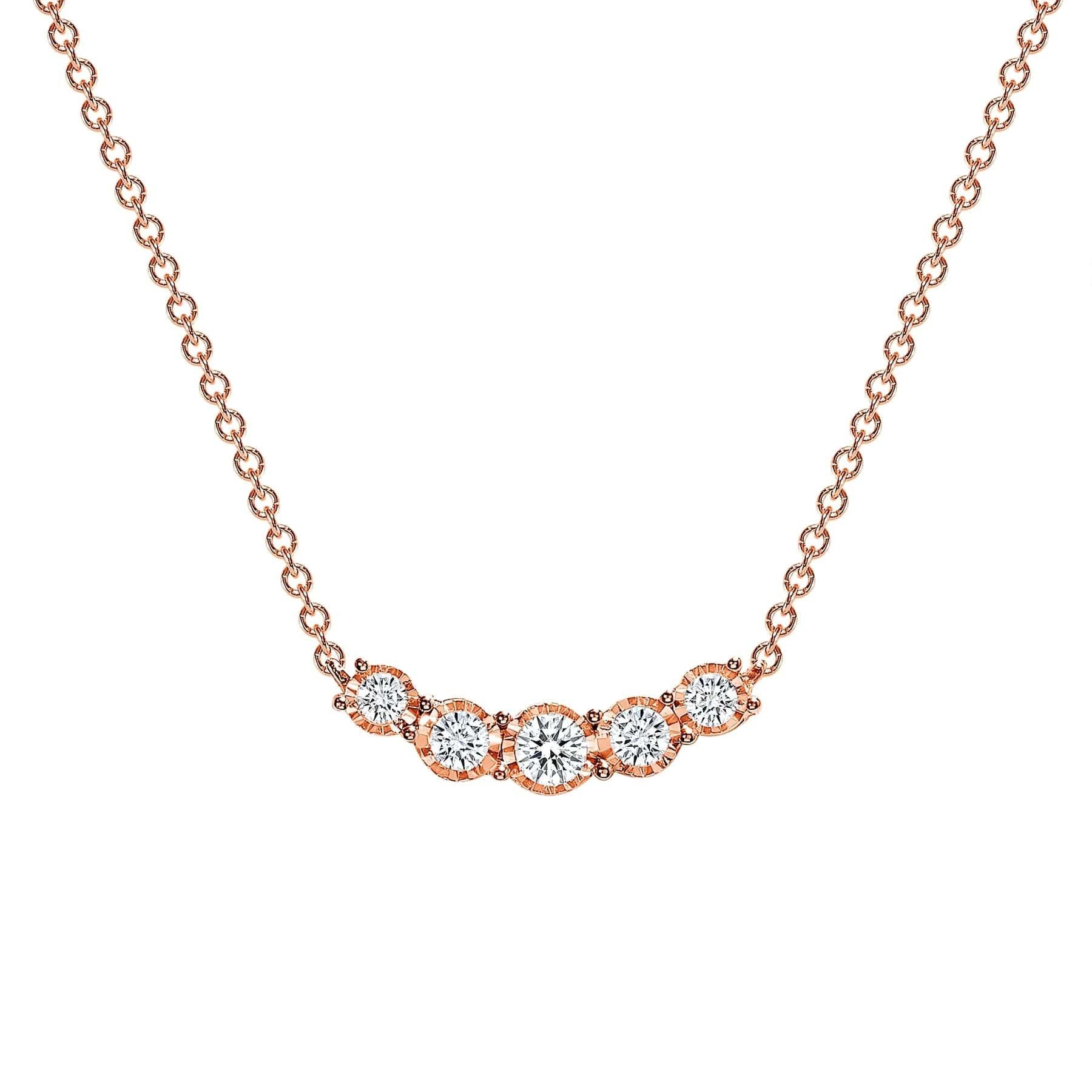Taille ronde Collier pendentif courbe en or 14 carats avec cinq pierres et diamants en vente