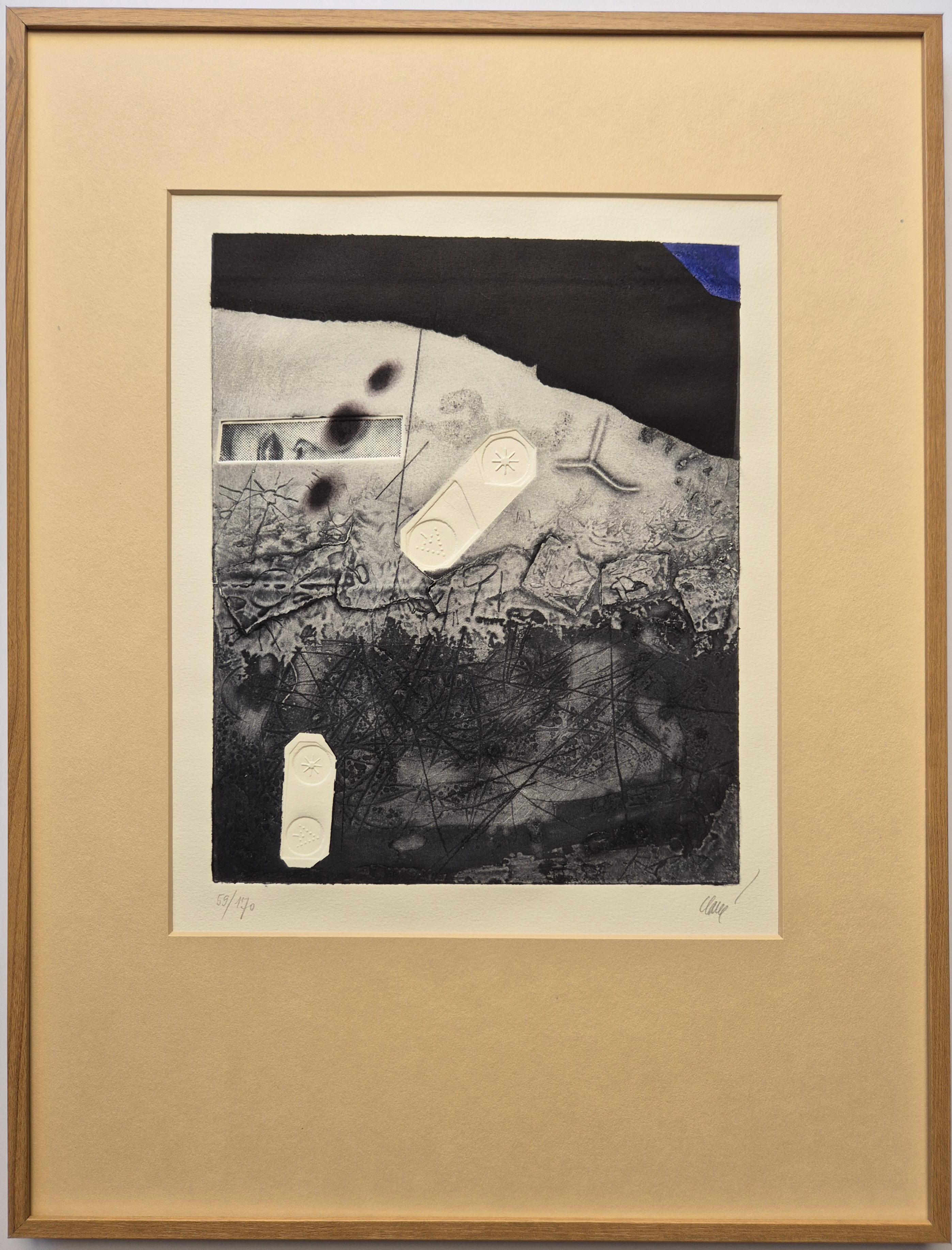 Antoni Clavé
Signes, 1976
Lithograph
Hand signed lower right
Edition 59/170
Image size: 35 x 29 cm
Frame size: 50.5 x 66 cm

One of the most internationally renowned contemporary Catalan artists, with exhibitions and awards such as the UNESCO prize