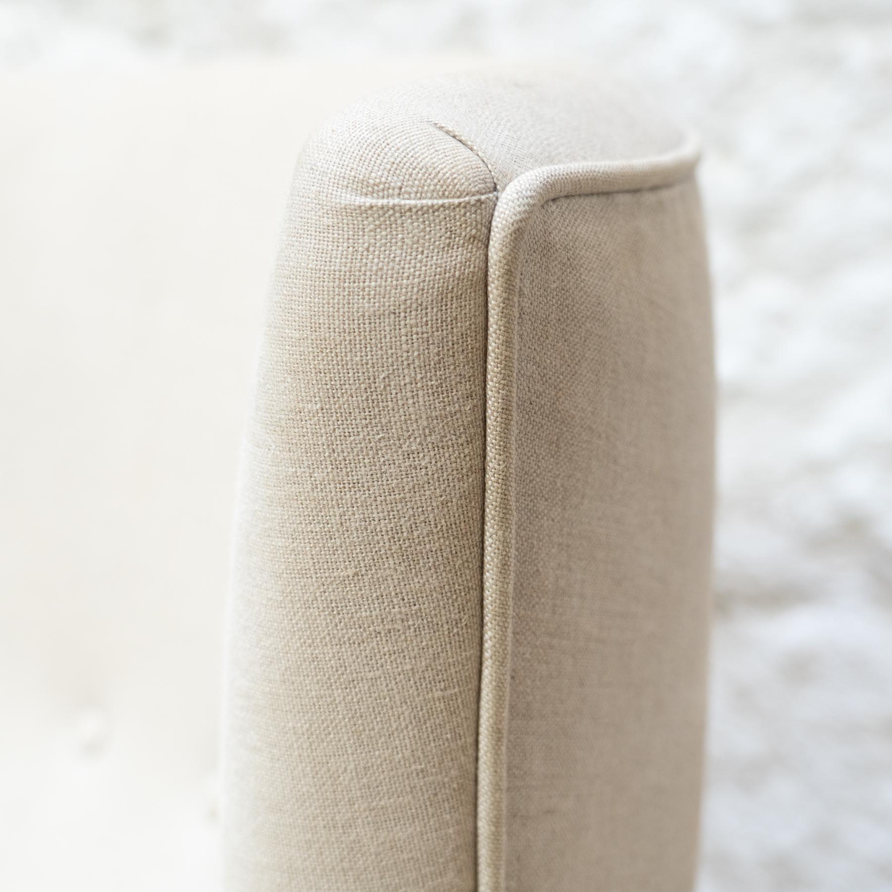 Late 20th Century Antoni de Moragas Armchair and Footstool by Santa & Cole For Sale