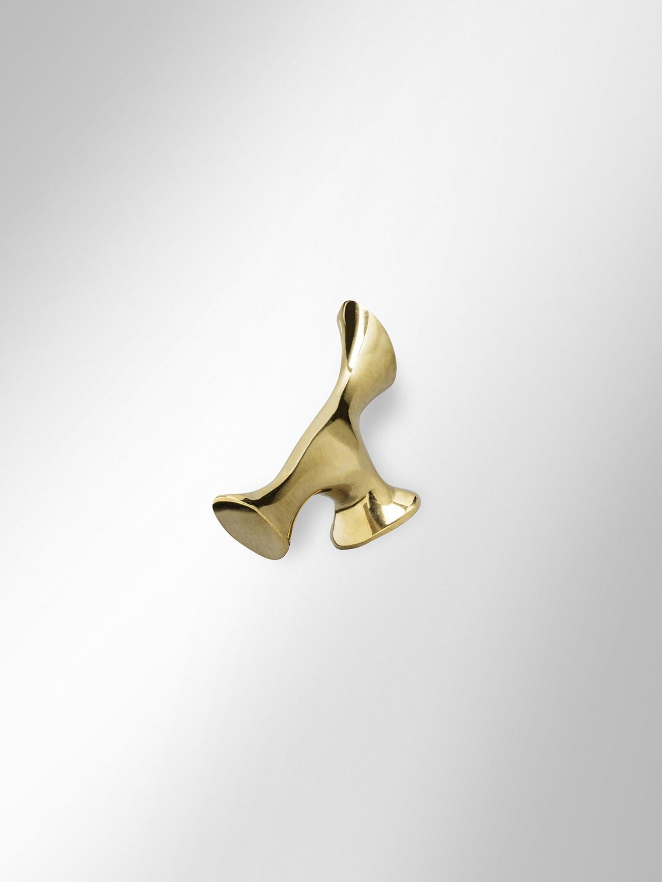 Antoni Gaudí, Pomo de mariposa Batlló con giro, Latón macizo pulido, España, XX Español en venta
