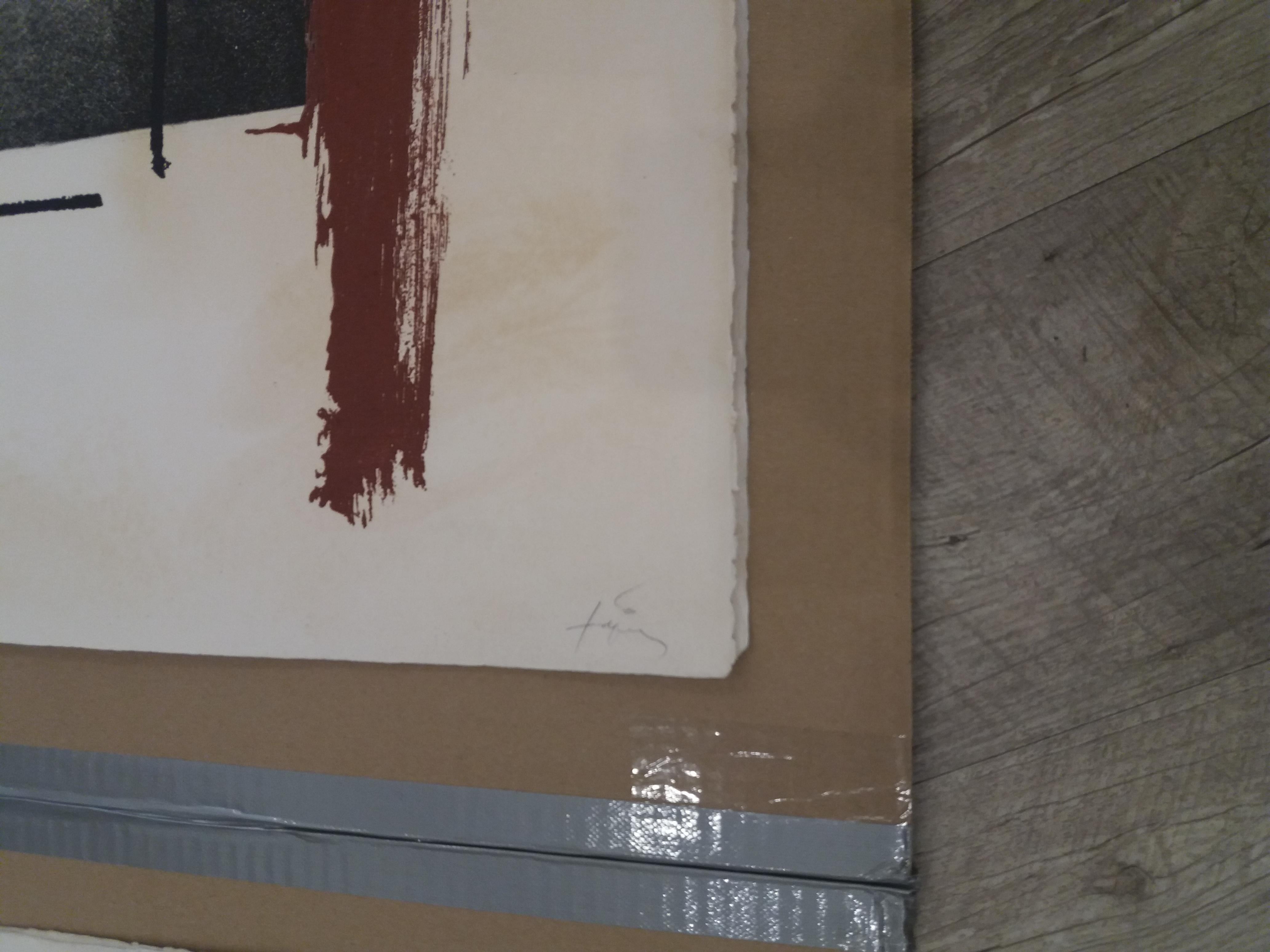 Tapies 40 ROJO  Cama Roja pintura grabada original - Print Abstracto de Antoni Tàpies