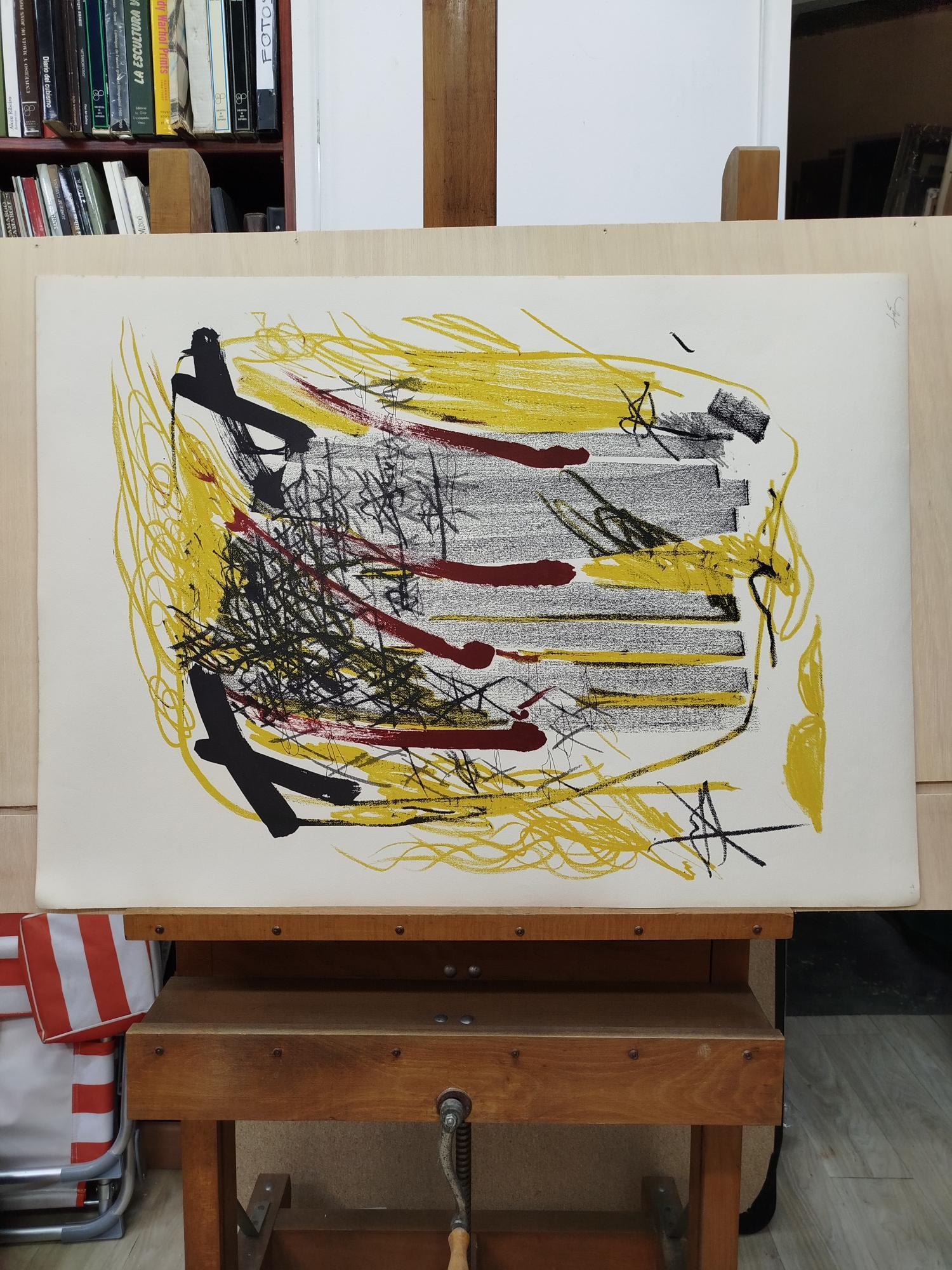 Tapies      Vertical original lithography   lithograph - Print by Antoni Tàpies