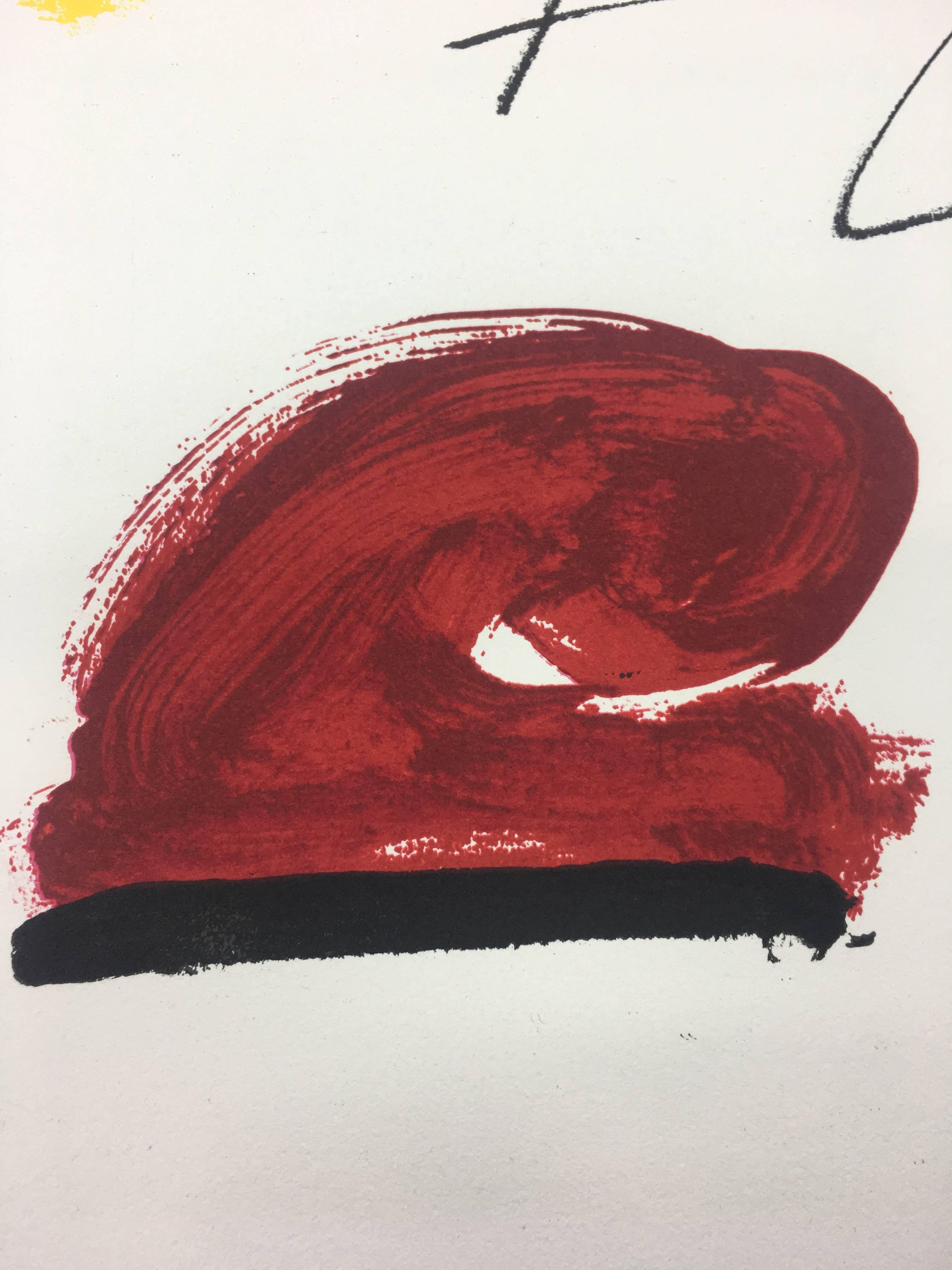 Tapies  Fondo blanco  Rojos y amarillos  Cataluña.  litografía original - Print Abstracto de Antoni Tàpies
