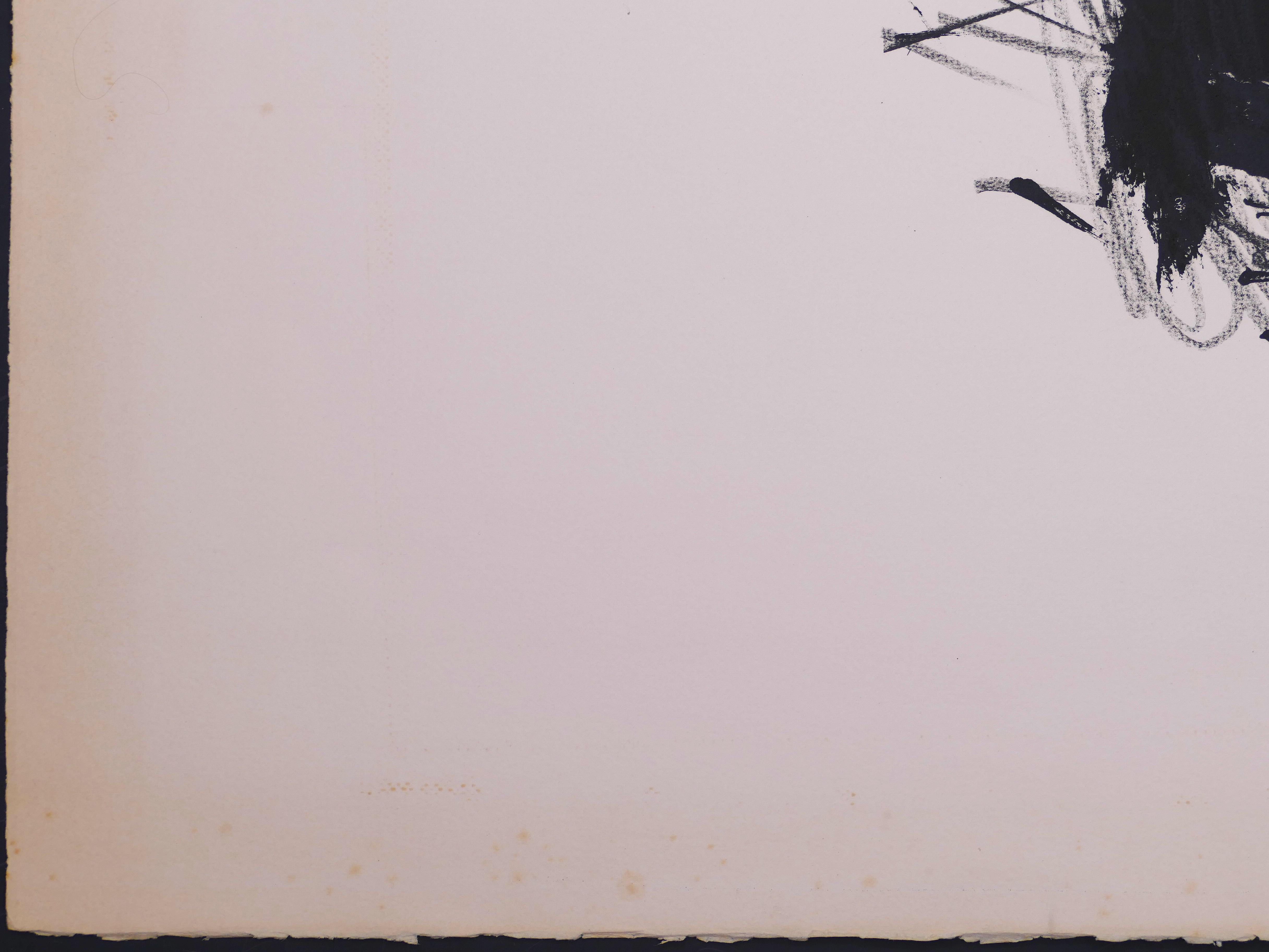 Untitled ist eine Original-Lithografie von Antoni Tàpies aus dem Jahr 1979.

Handsigniert am unteren rechten Rand

Links unten nummeriert. Ausgabe 53/75.

Guter Zustand mit Ausnahme einiger Stockflecken an den Rändern.

Gesamtkatalog: Galfetti 233. 