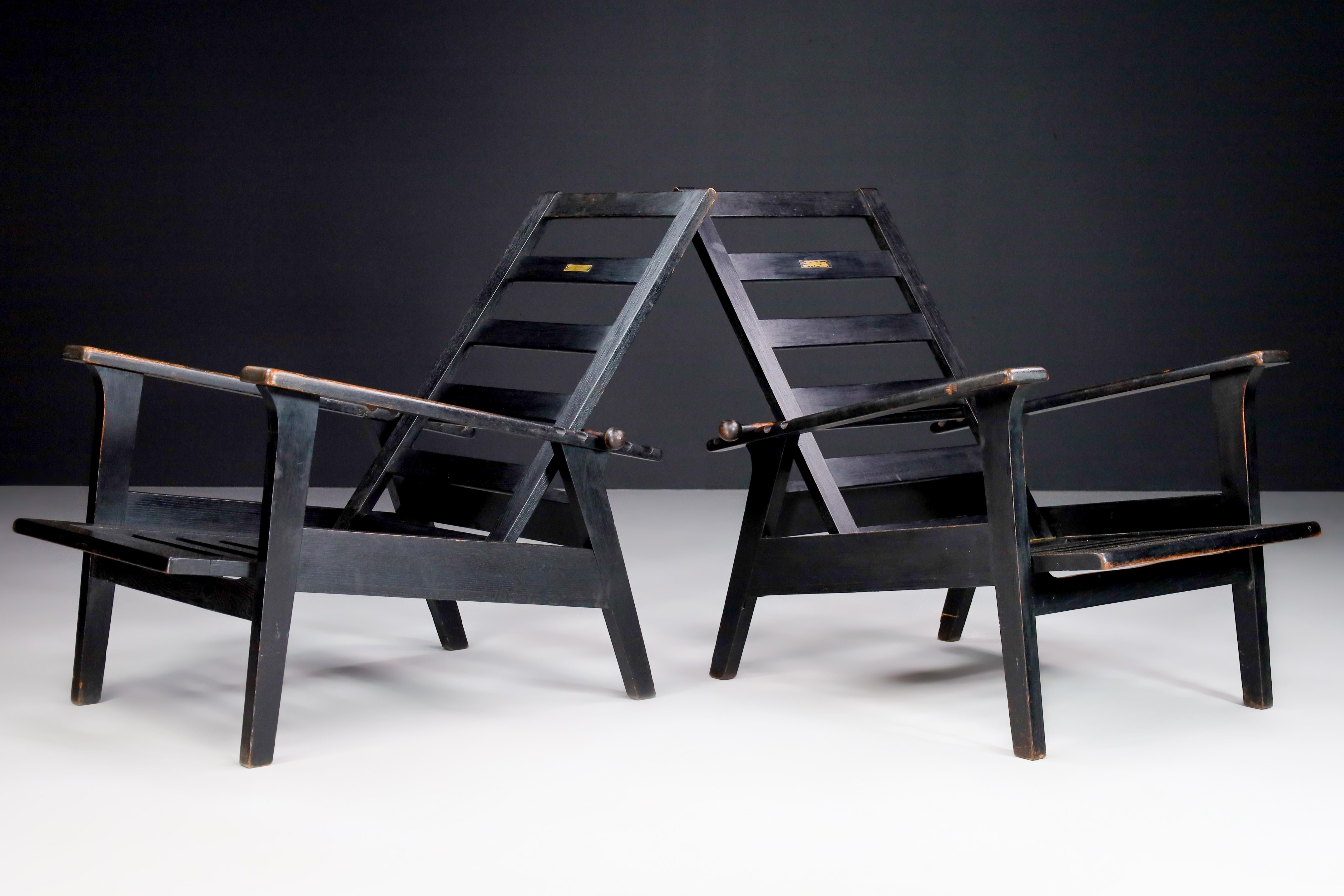 Bauhaus Antonin Heytum Adjustable Lounge Chairs in Oak, Praque 1930s  For Sale