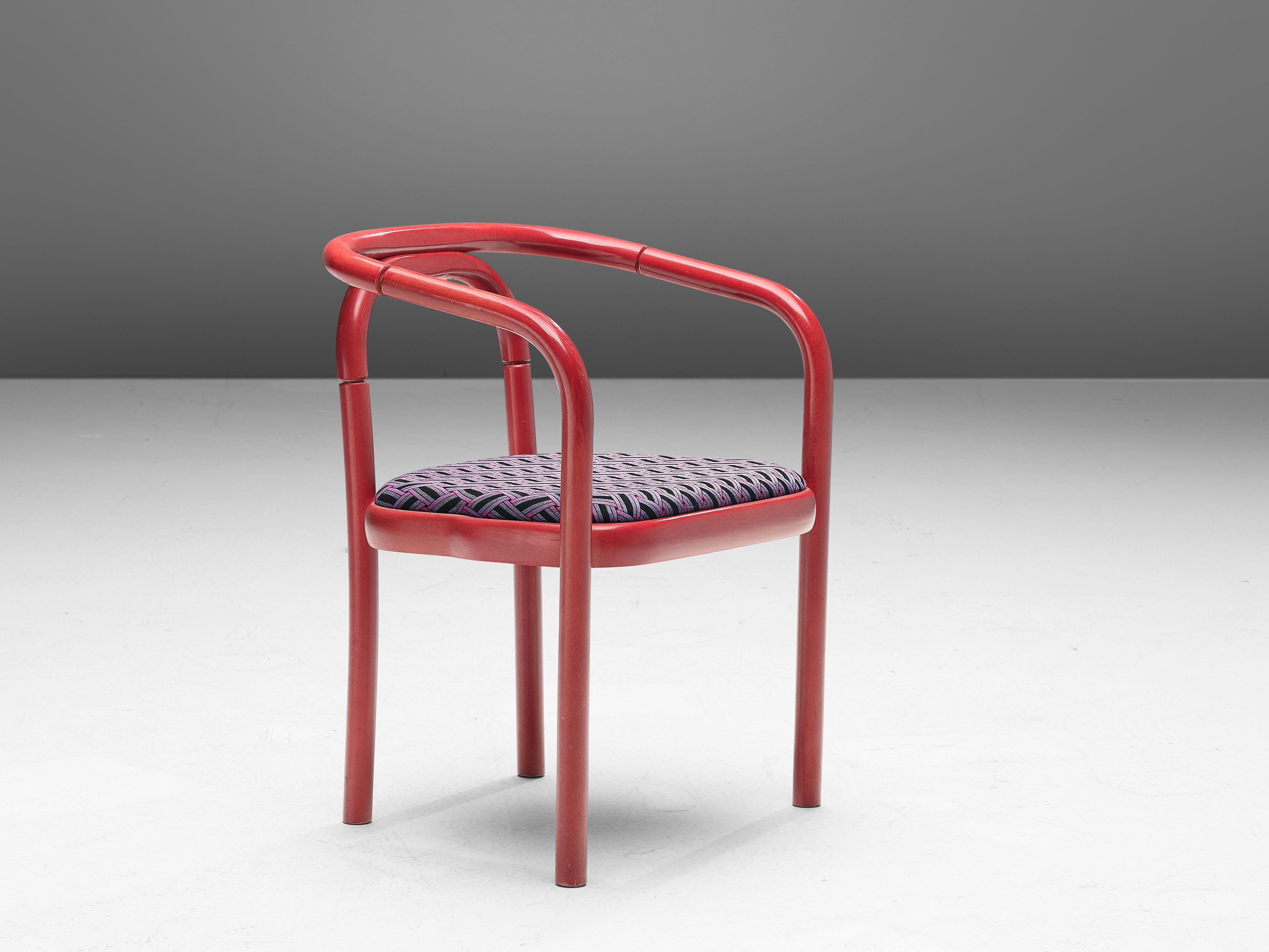 Antonín Šuman for TON Dining Chairs with Red Frames and Patterned Upholstery In Good Condition For Sale In Waalwijk, NL