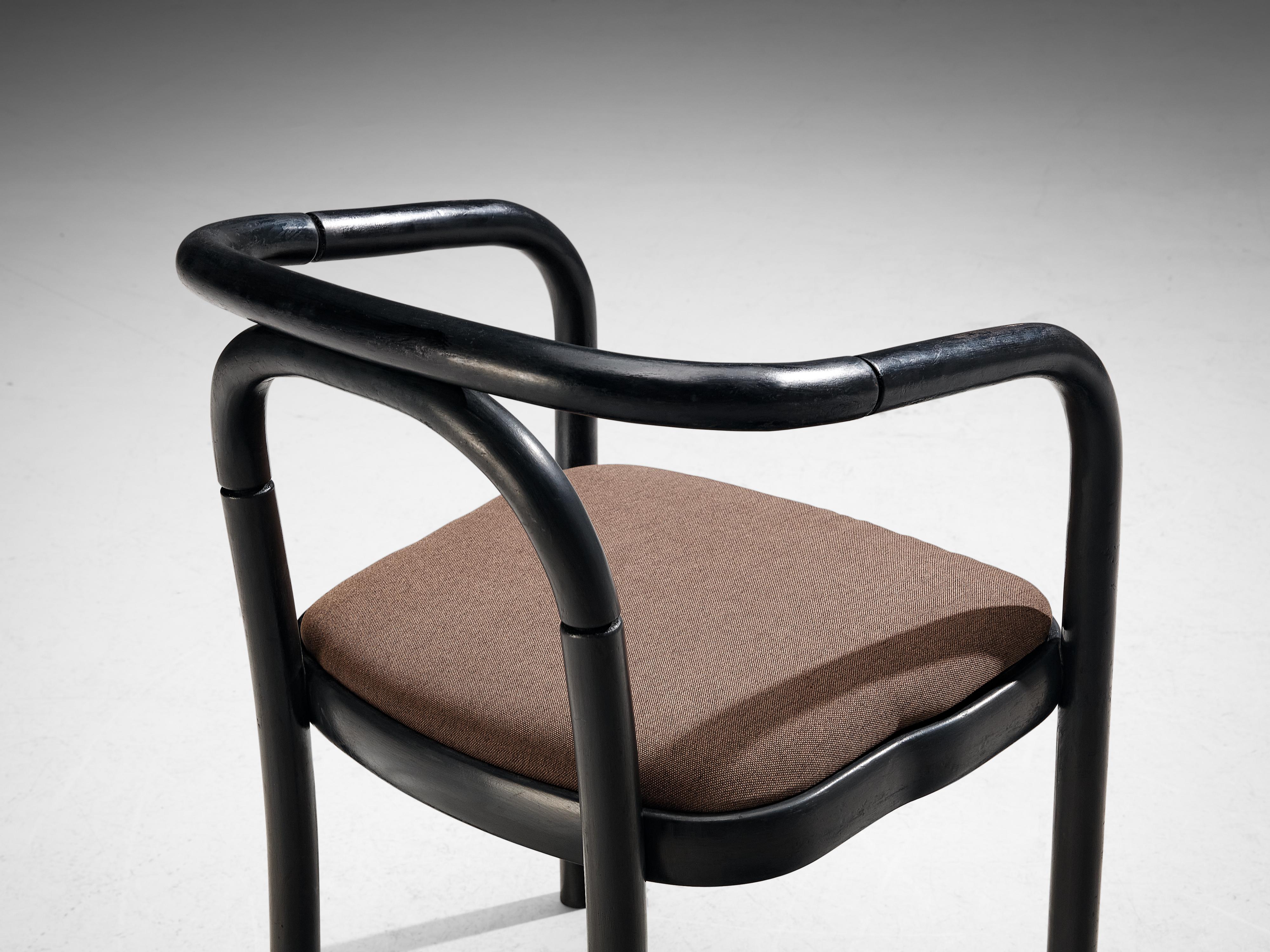 Tchèque Antonin Suman pour TON Ensemble de six fauteuils en bois laqué noir  en vente