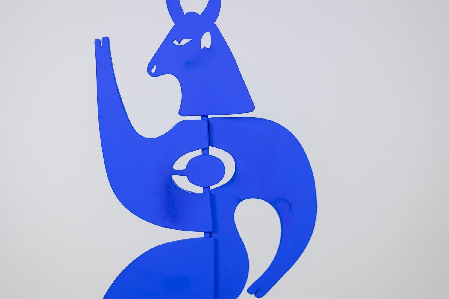 Métal Antonine de Saint Pierre. Sculpture de Tauride bleue. Contemporain. en vente