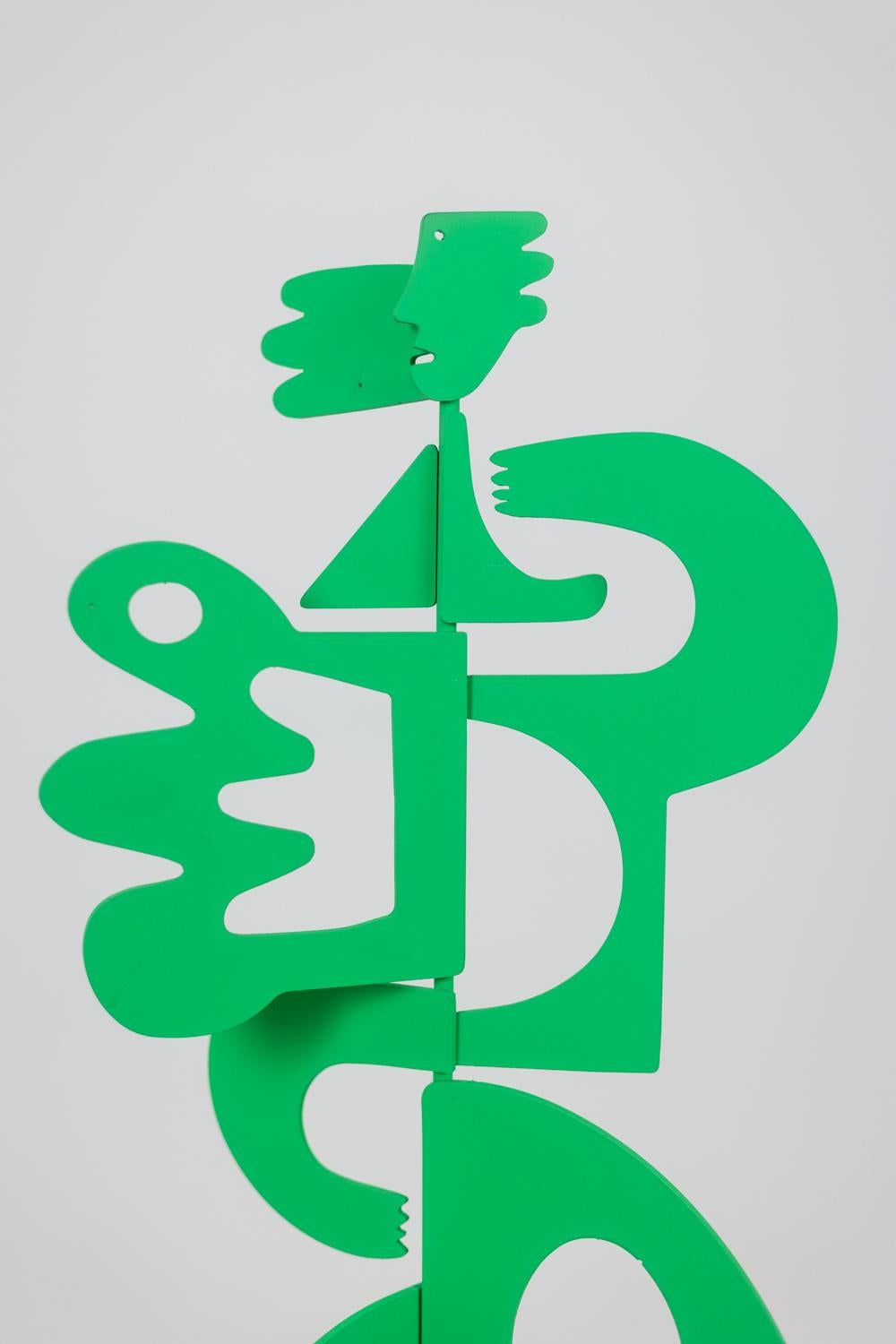 Antonine de Saint Pierre. Green sculpture “Le baiser”. Contemporary. For Sale 4
