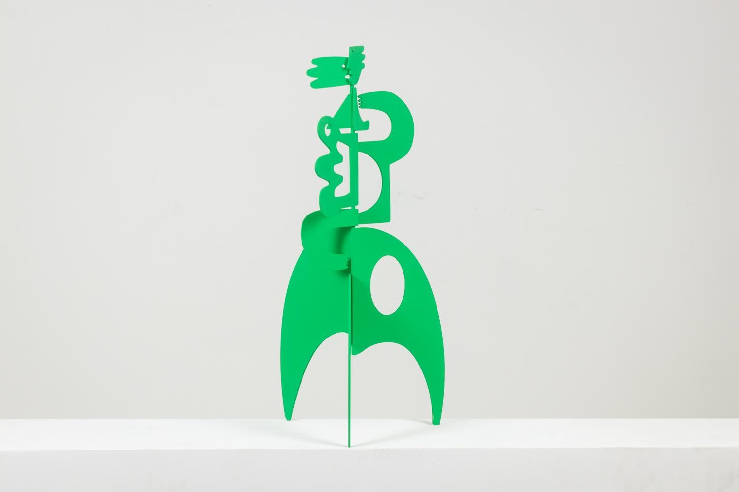 French Antonine de Saint Pierre. Green sculpture “Le baiser”. Contemporary. For Sale