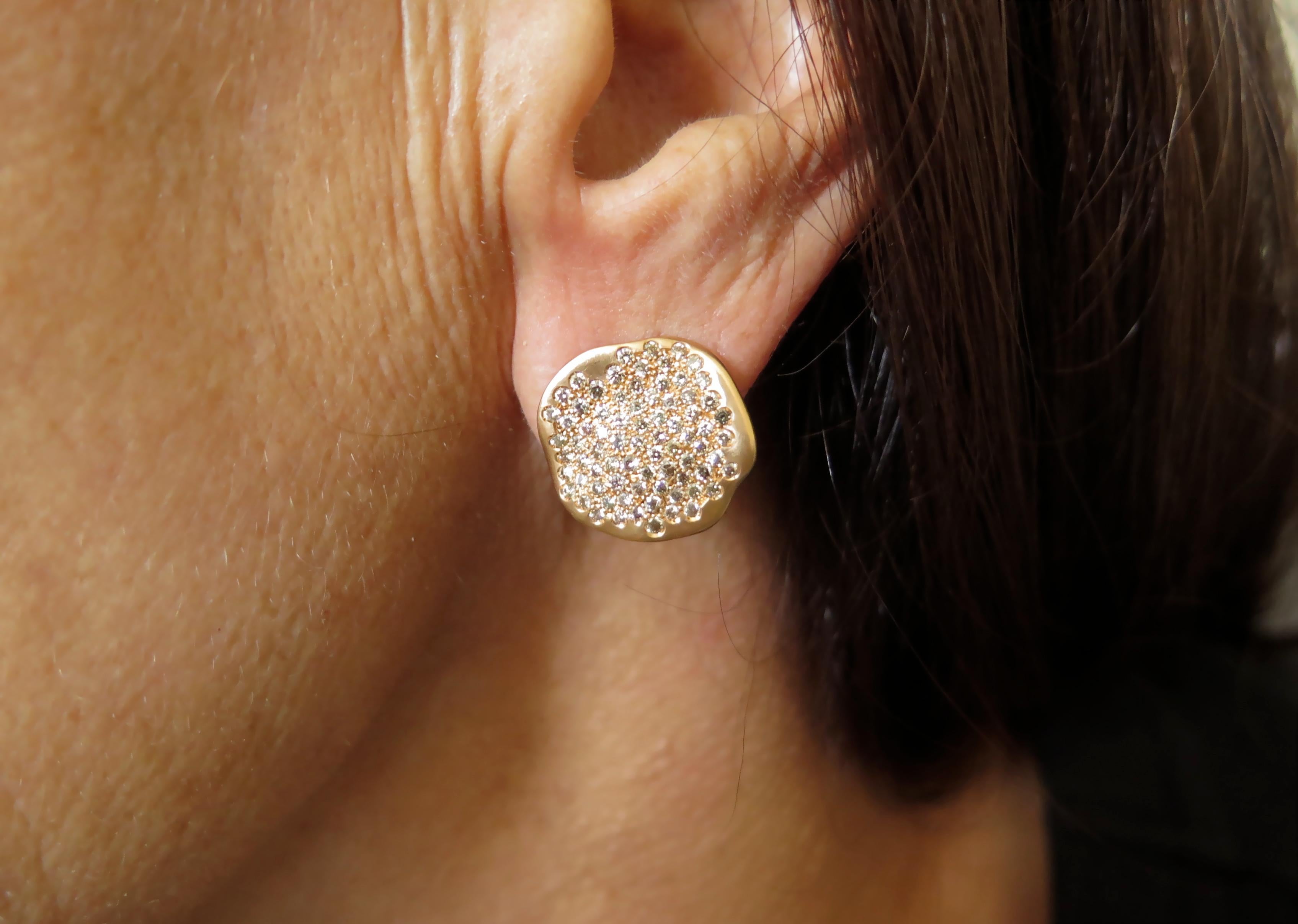 Antonini Gold and Diamond Earrings In Excellent Condition In New York, NY
