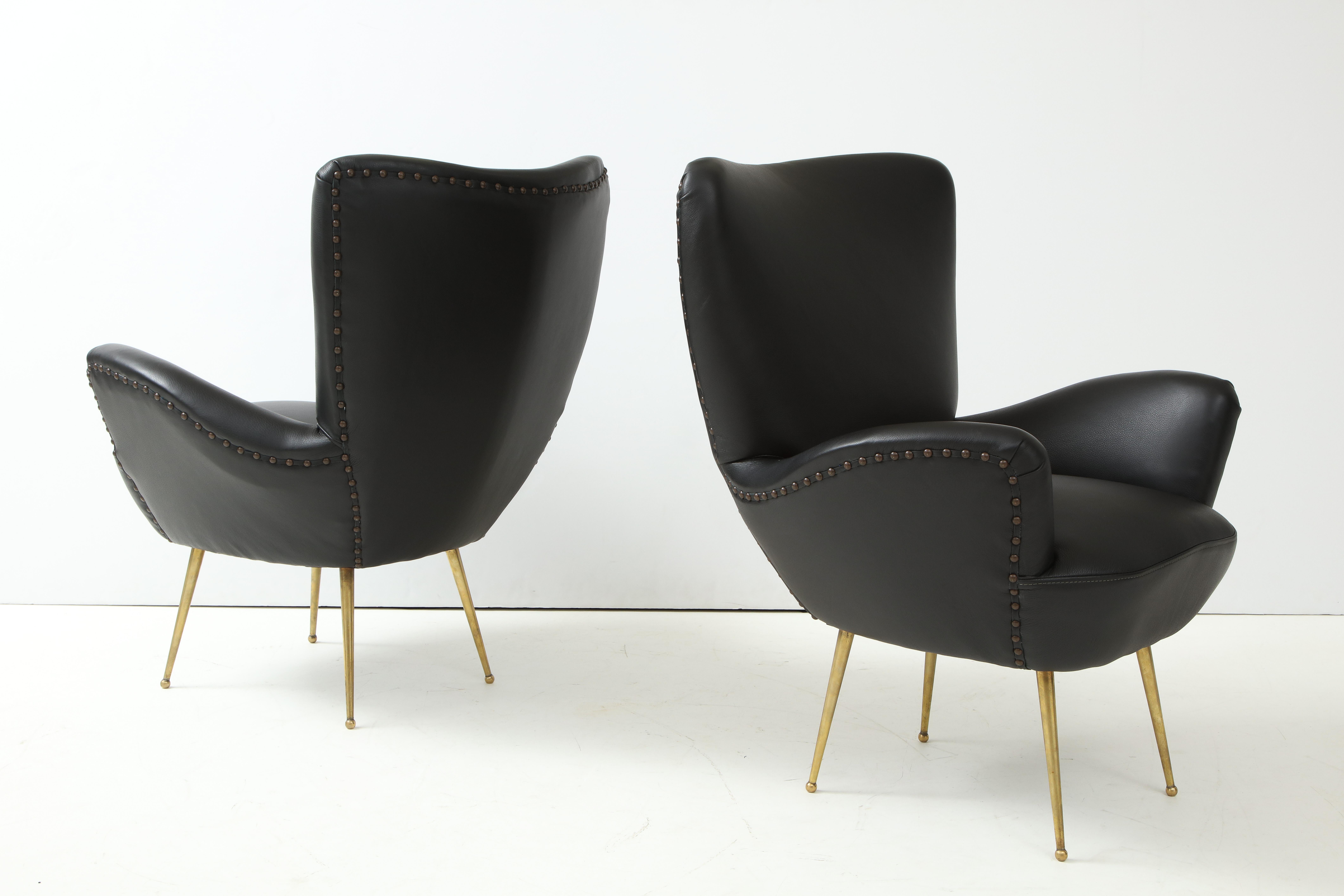 Antonino Gorgone Modernist Brass and Leather Lounge Chairs In Good Condition In New York, NY