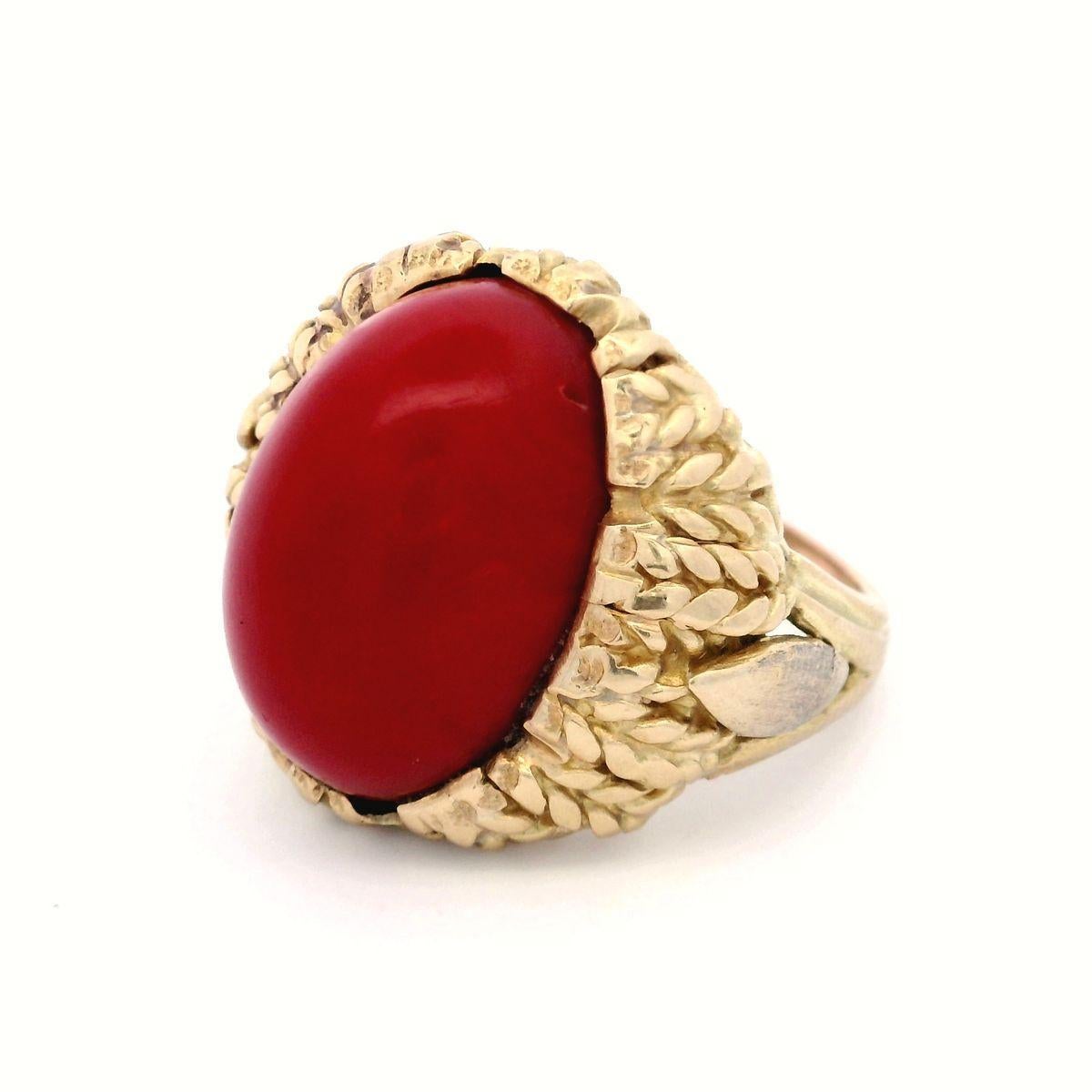 Antonio Belgiorno Anillo de oro amarillo de 18 quilates con coral rojo en Excelente estado para la venta en Aventura, FL