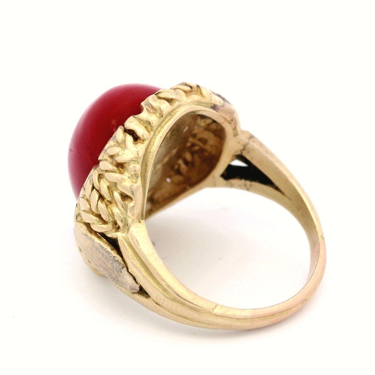Antonio Belgiorno Anillo de oro amarillo de 18 quilates con coral rojo en venta 1