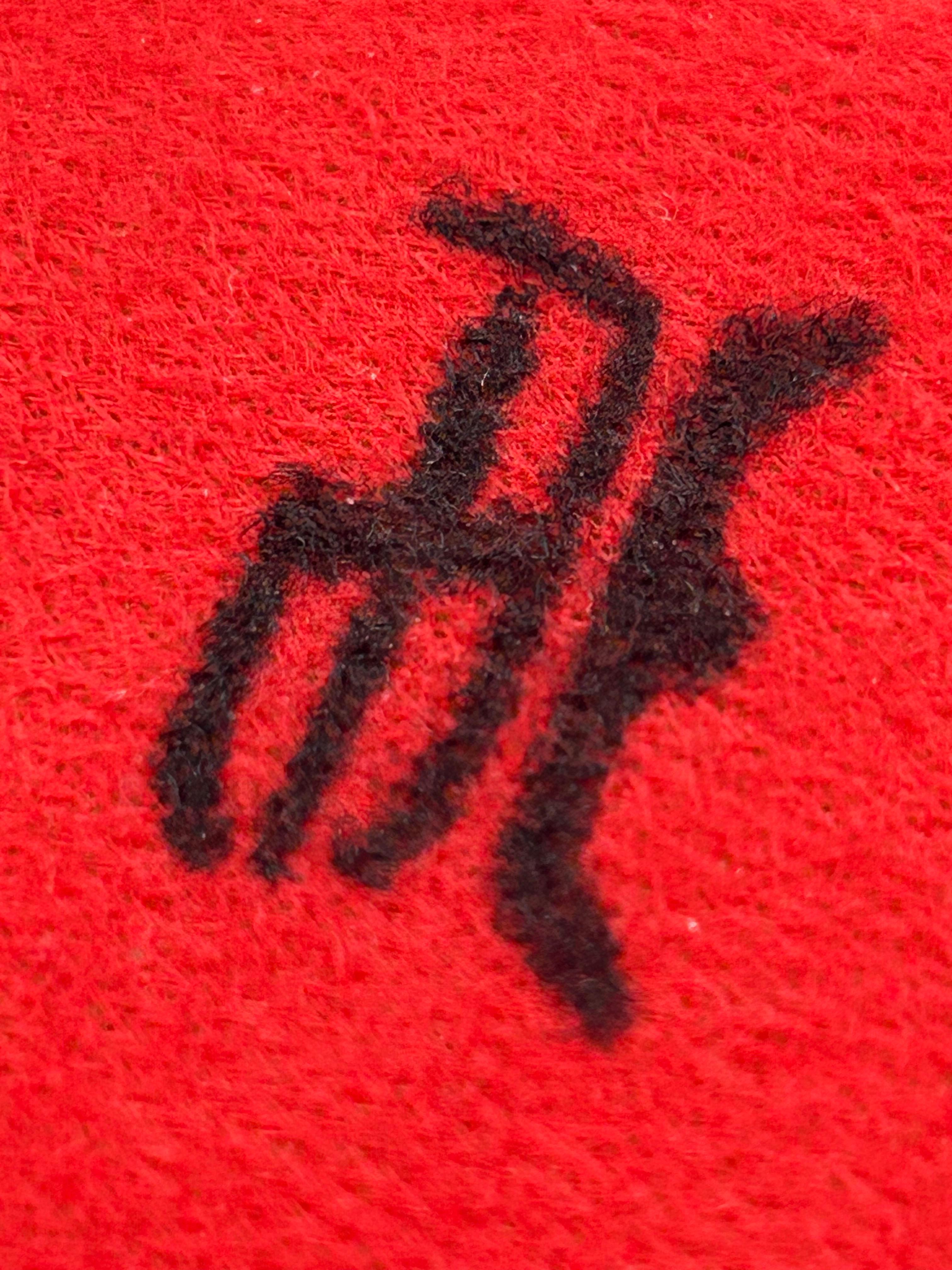 Antonio Belgiorno - Coppia di orecchini a clip in argento 900, Argentina, metà del XX secolo
Elegante paio di orecchini a clip realizzati in argento 900 dal designer argentino Antonio Belgiorno. La composizione scultorea di forme organiche