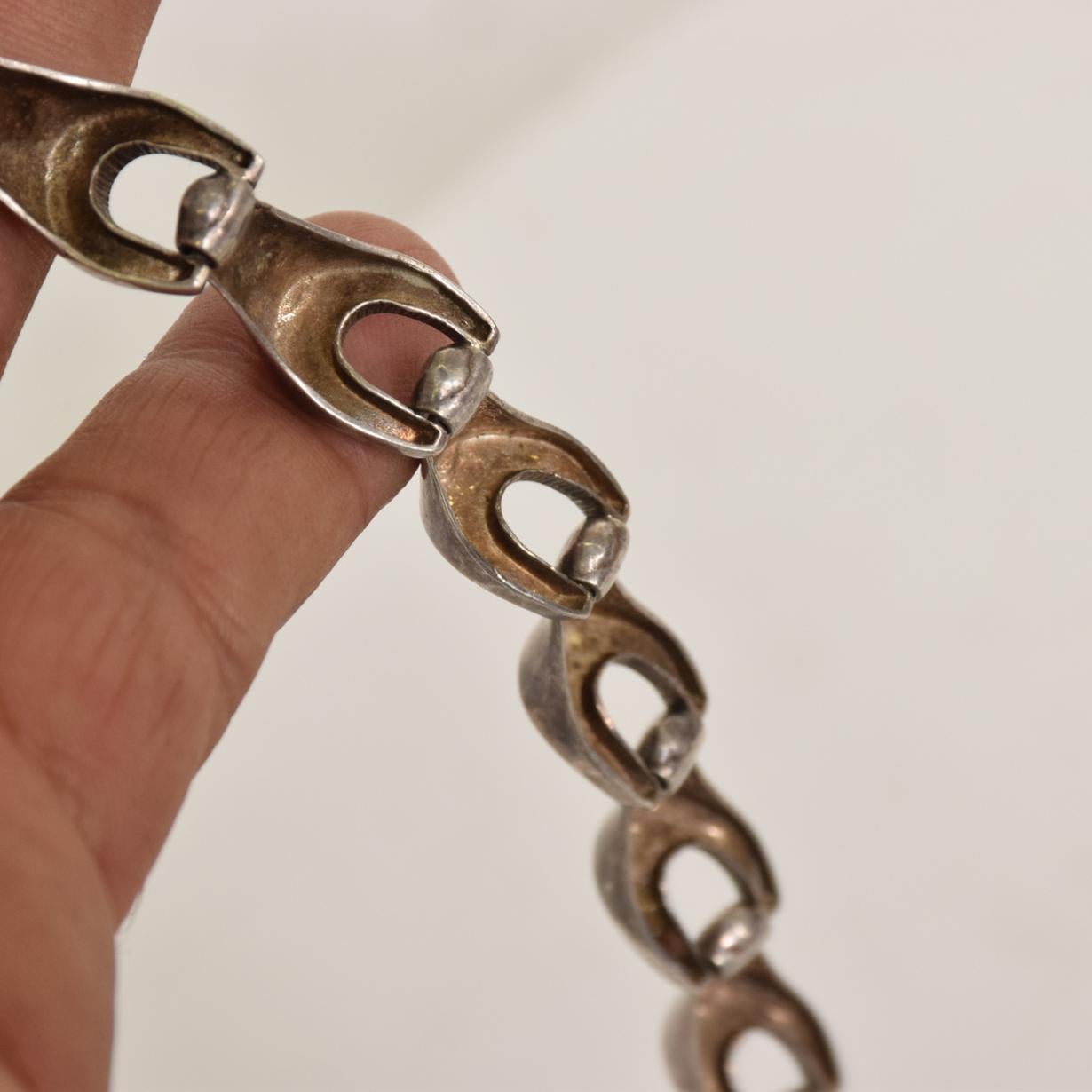 Late 20th Century Antonio Belgiorno Silver Bracelet Argentina Modernist Clapper