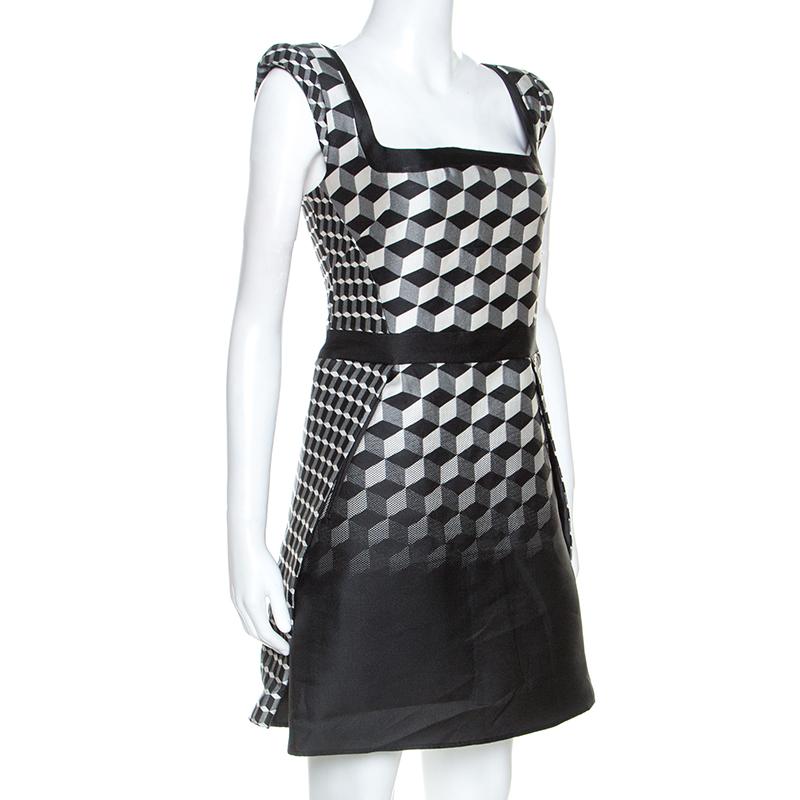 Antonio Berardi Monochrome Geometric Patterned Jacquard Silk Mini Dress M In New Condition In Dubai, Al Qouz 2