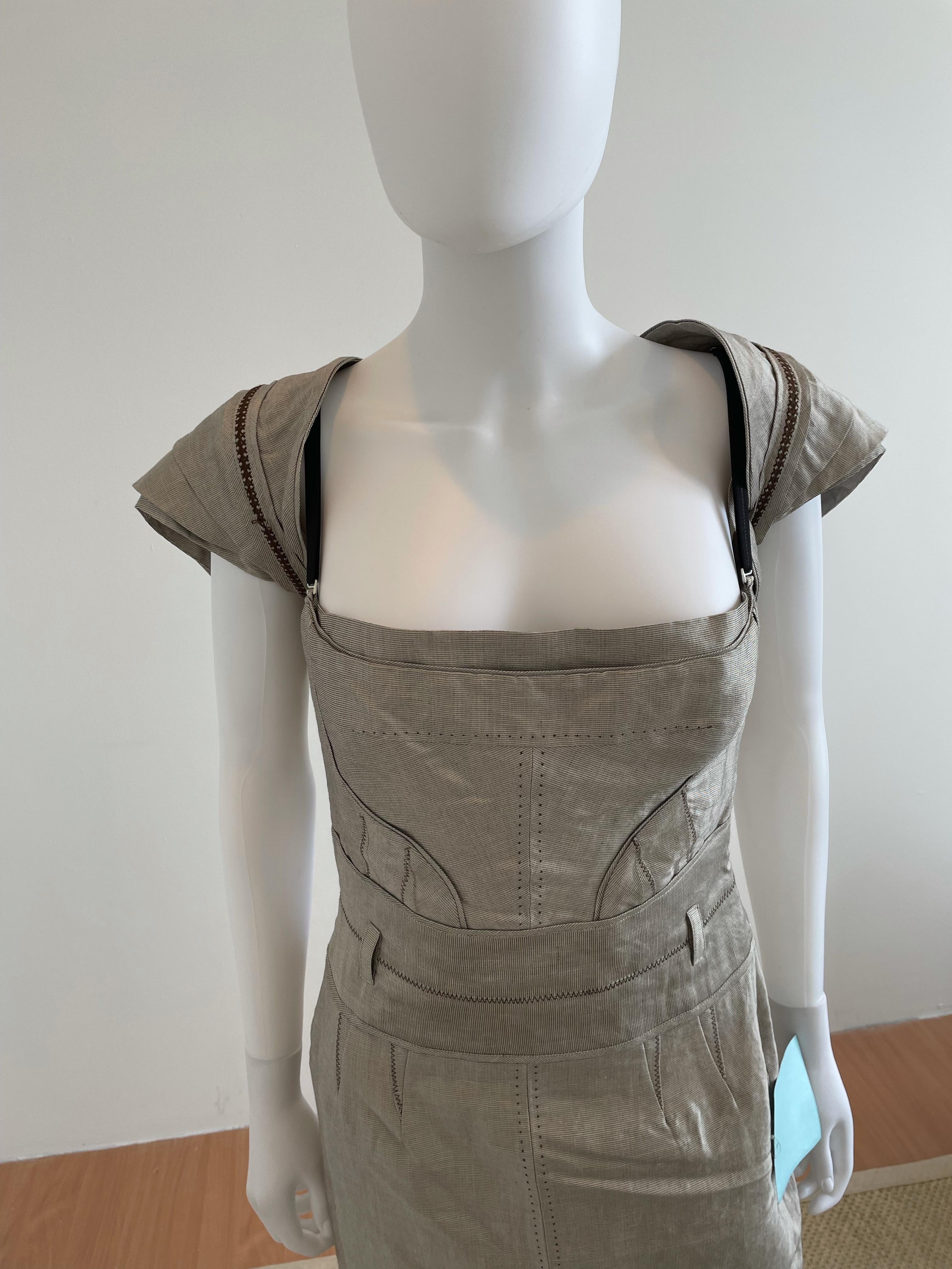 Antonio Berardi Structured Dress with Matching Caplet For Sale 4