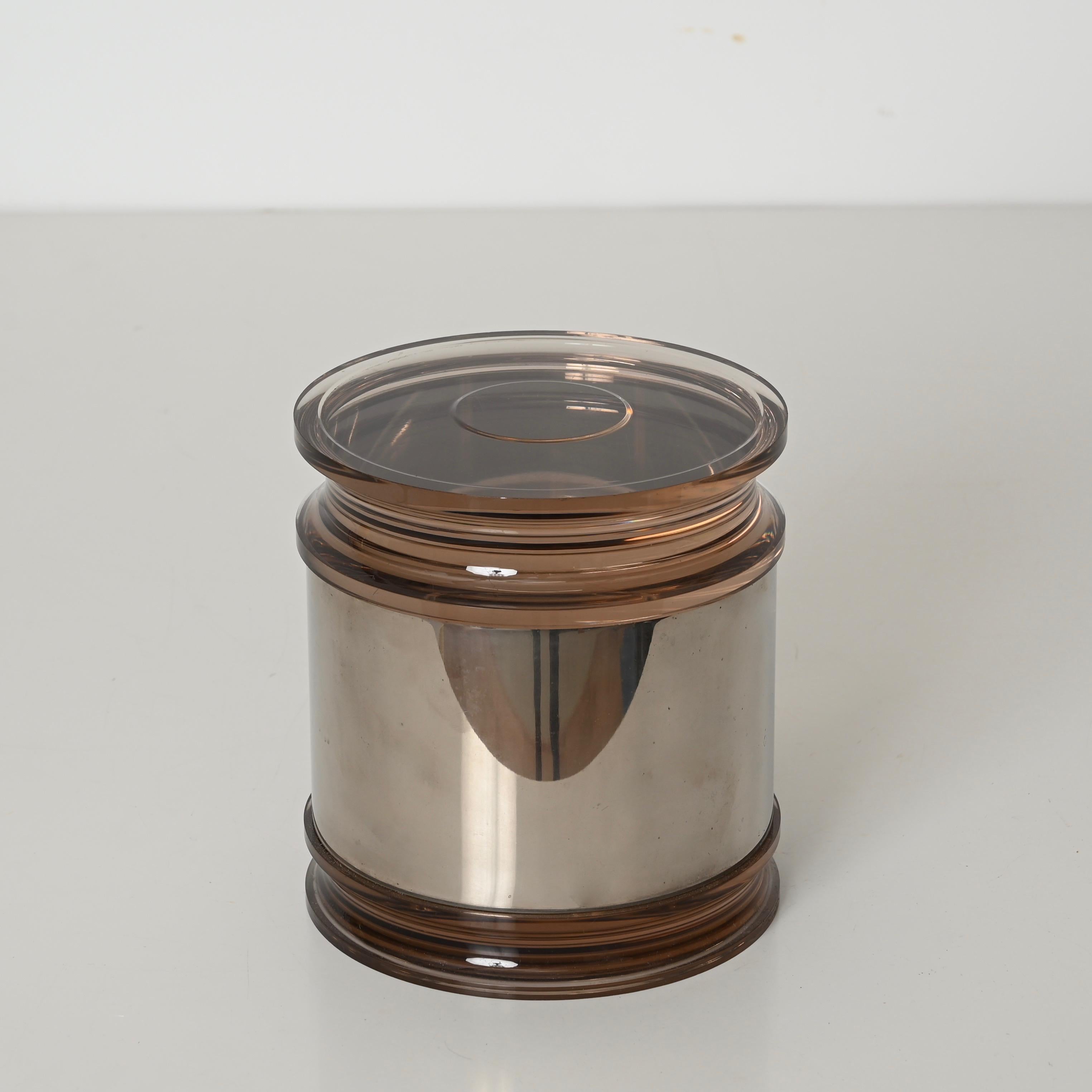 Cubitera o caja decorativa Antonio Botta en lucita y cromo, Italia, años 70 en venta 1