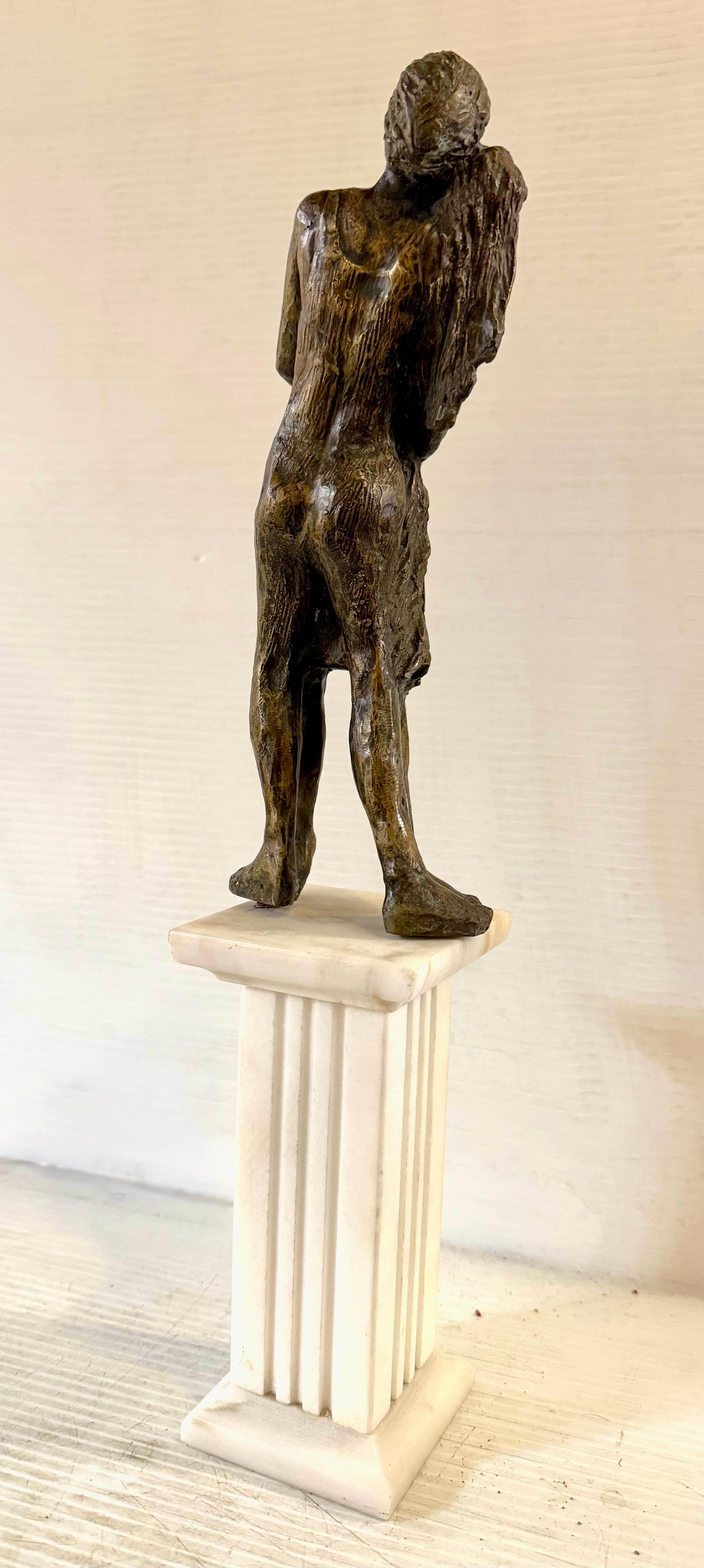Antonio Camps Carol attr Escultura 'Abrazo' Piedra en venta