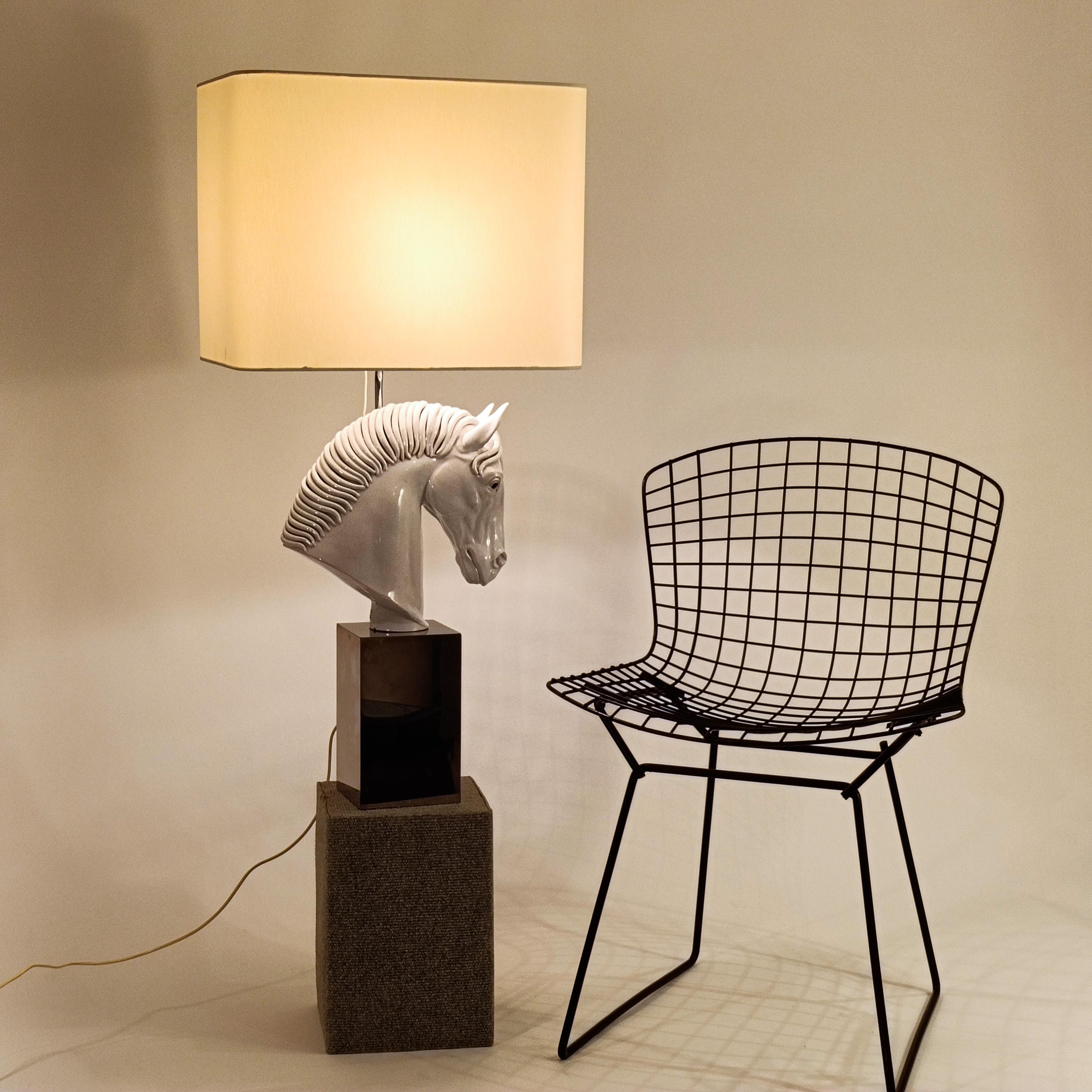 Antonio Campuzano. Lampe de table sculpture de cheval en céramique faite à la main, Espagne, années 1970 en vente 2