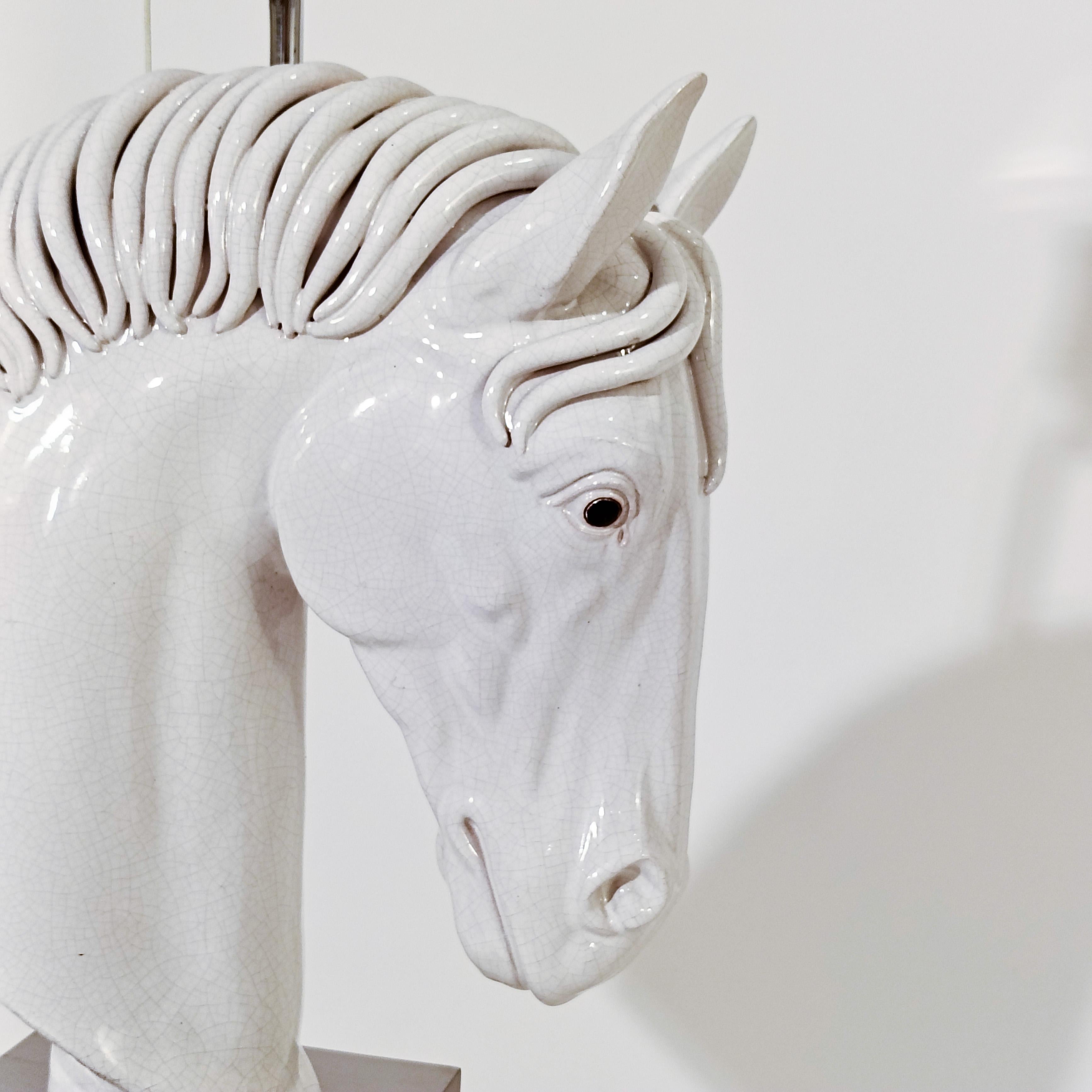 Antonio Campuzano. Lampe de table sculpture de cheval en céramique faite à la main, Espagne, années 1970 en vente 4