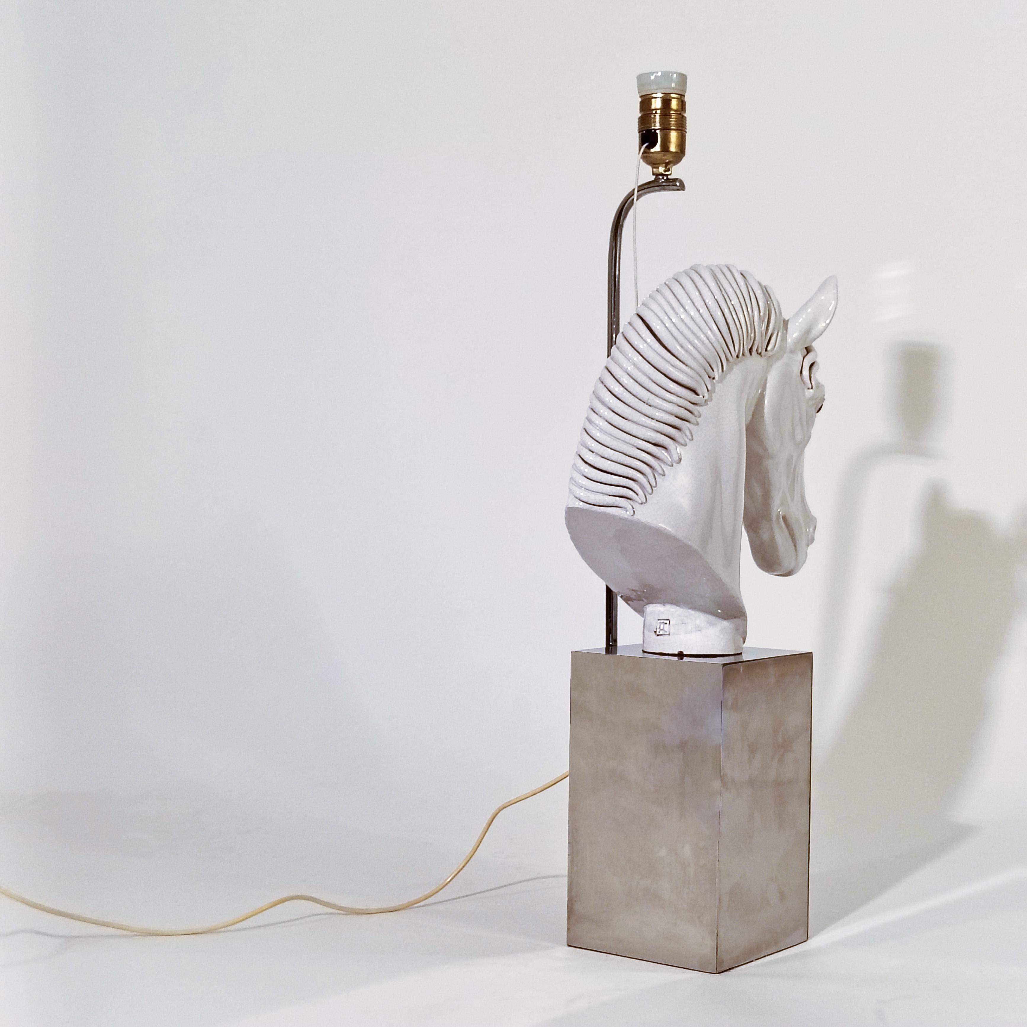 Antonio Campuzano. Lampe de table sculpture de cheval en céramique faite à la main, Espagne, années 1970 en vente 7