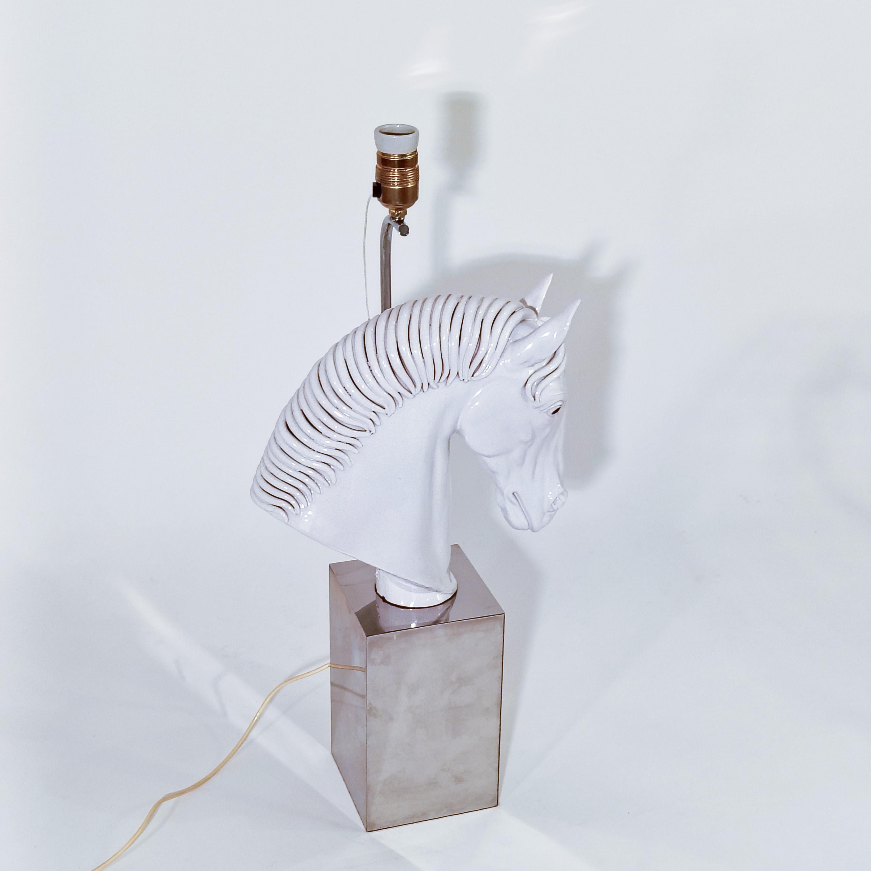 Espagnol Antonio Campuzano. Lampe de table sculpture de cheval en céramique faite à la main, Espagne, années 1970 en vente