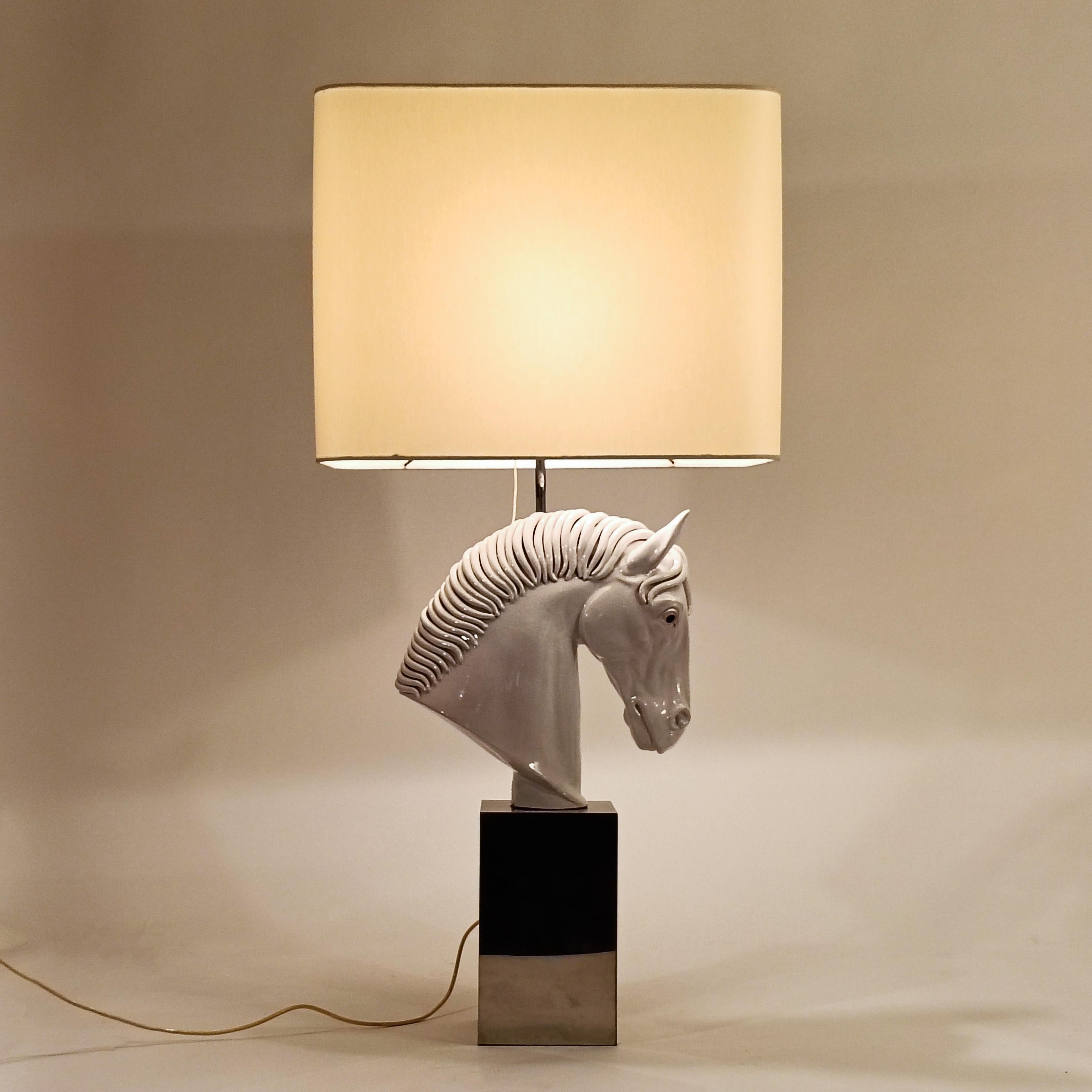 Fin du 20e siècle Antonio Campuzano. Lampe de table sculpture de cheval en céramique faite à la main, Espagne, années 1970 en vente