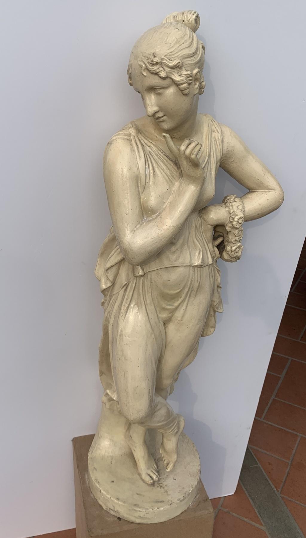 Suivre d'Antonio Canova - Paire de sculptures néoclassiques du 19-20e siècle en vente 13