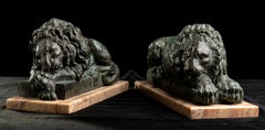 Pair of Lions Bronze Sculptures On Marble Bases In The Manner of Antonio Canova
