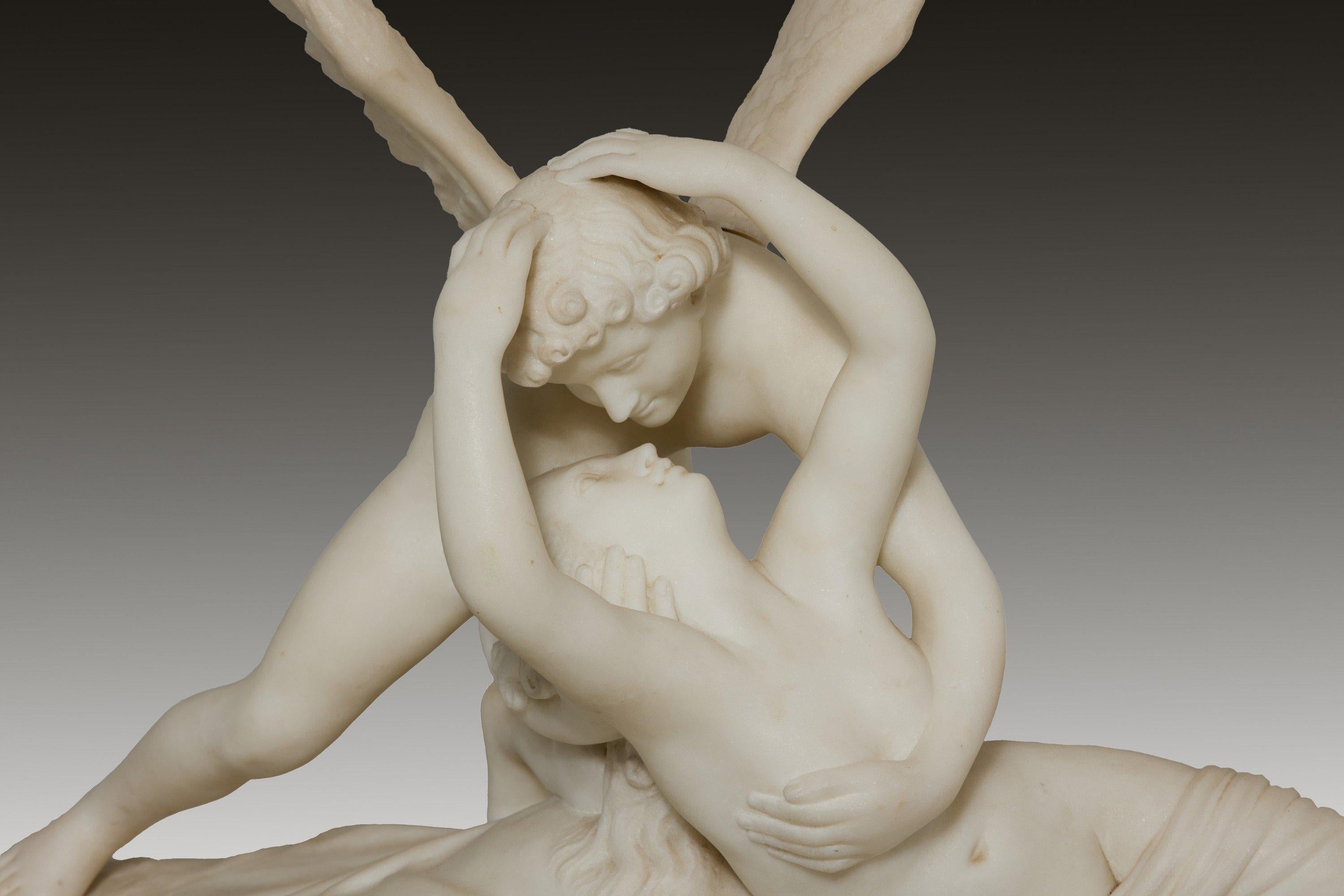 Psique resucitada por el beso de Cupido, gran escultura de mármol según Canova, s. XIX. - Sculpture de Antonio Canova