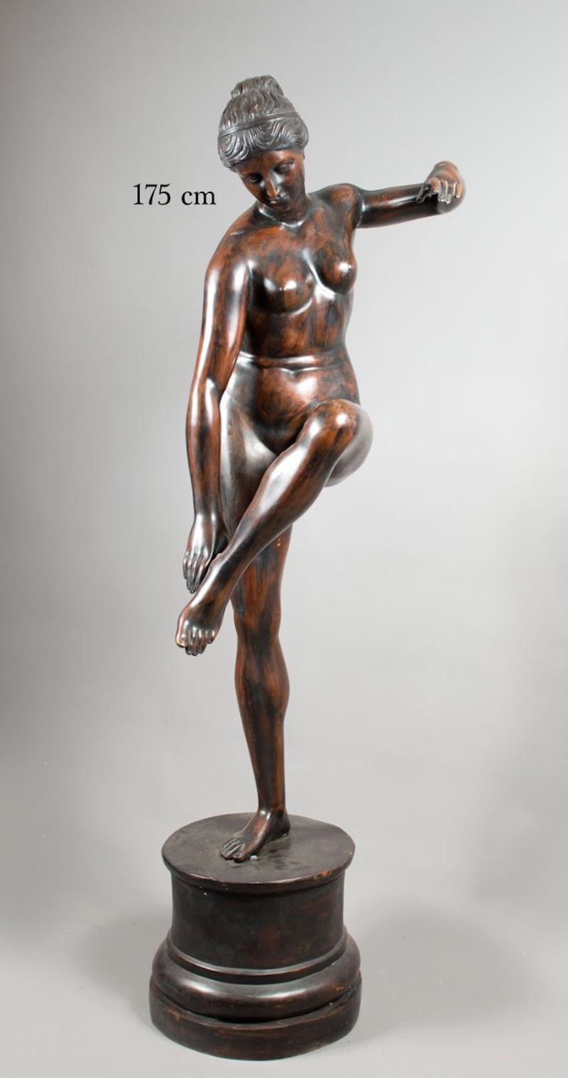 Nude Sculpture Antonio Canova - Vénus se baignant en bronze grandeur nature