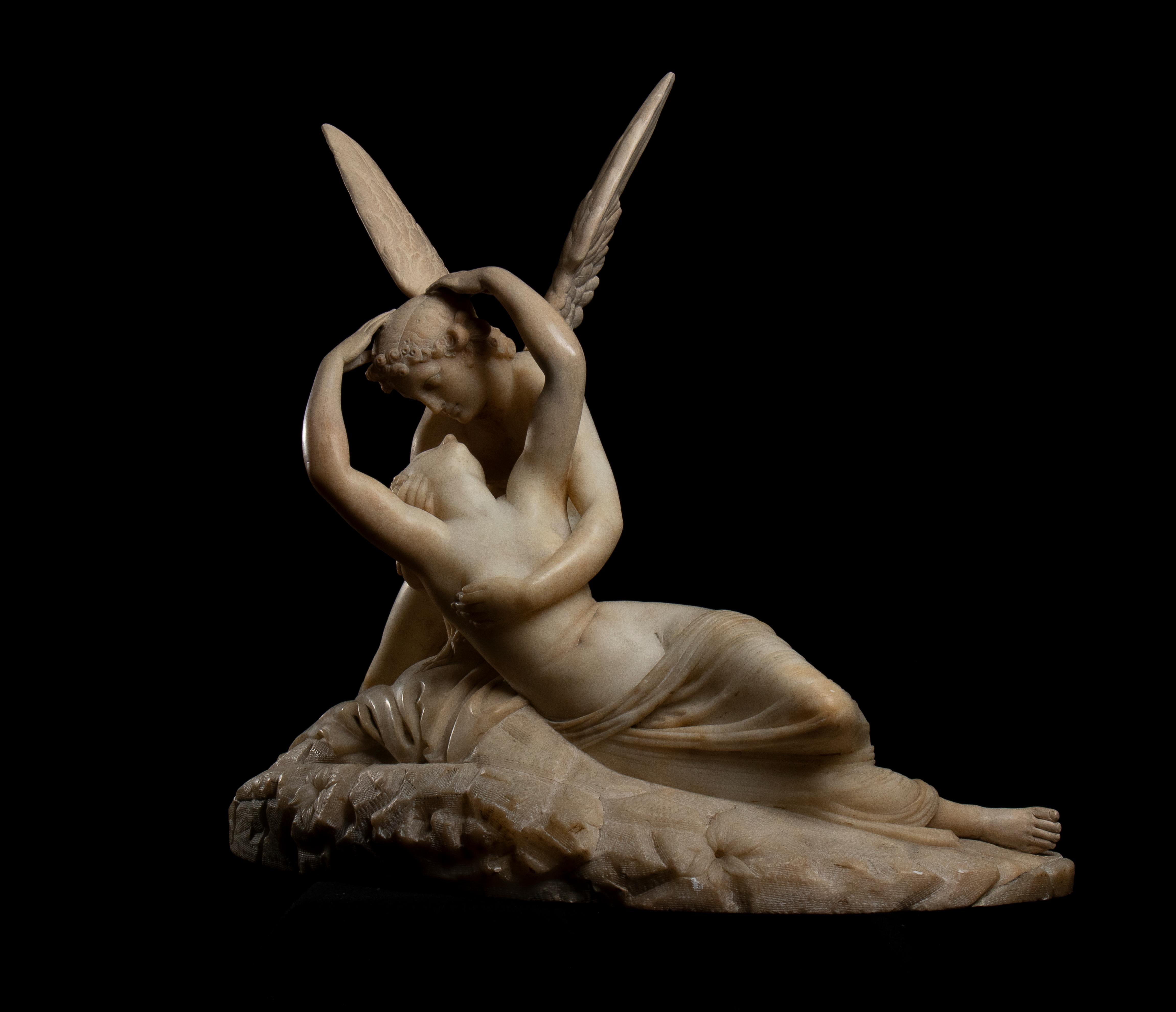 Scultura in marmo alabastro bianco Psiche ravvivata dal bacio di Cupido di A. Canova - Sculpture Altro stile artistico di Antonio Canova