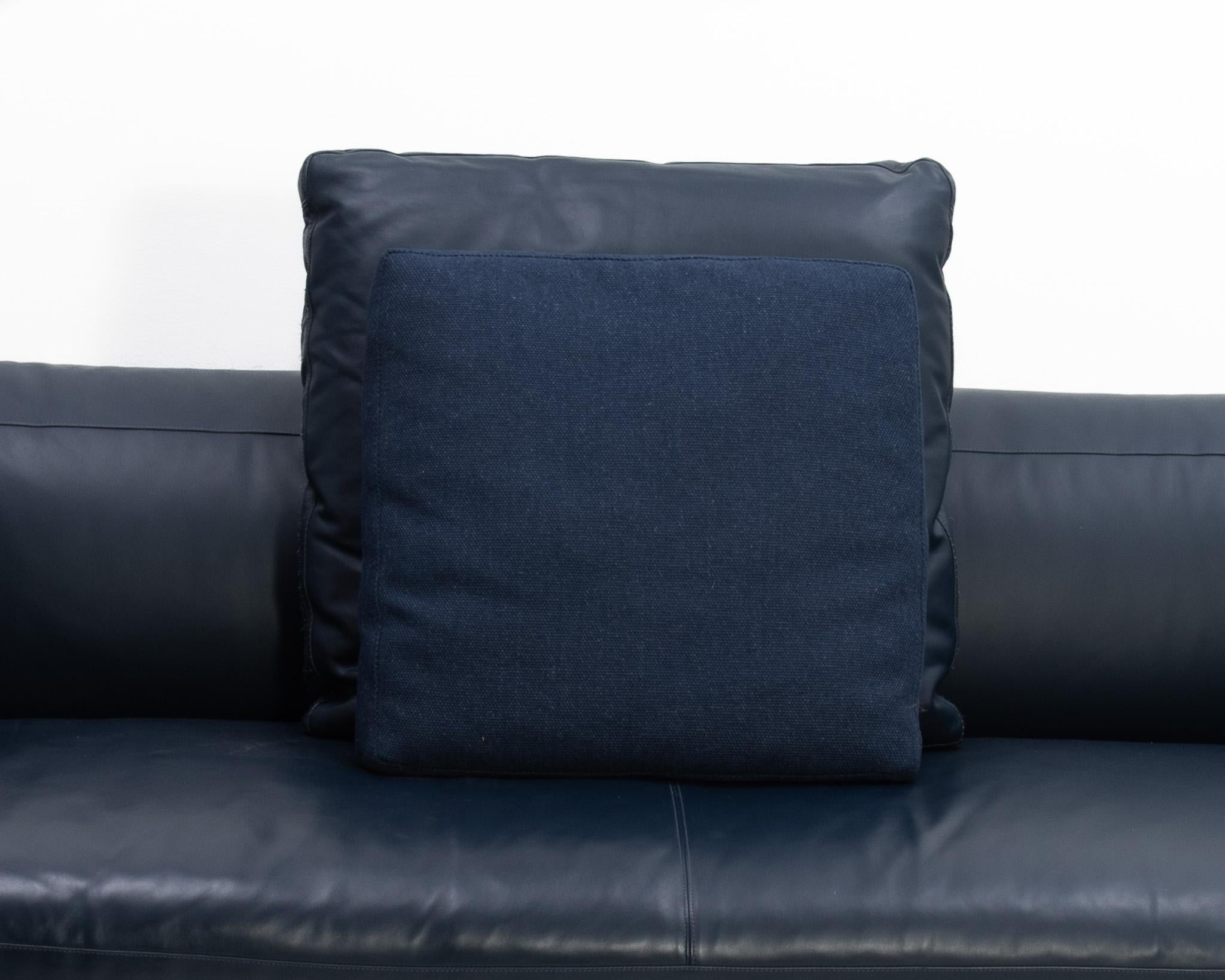 Antonio Citterio B&B Italia Michel Club Blau Leder Zweiteiliges Modulares Sofa 2016 im Angebot 10