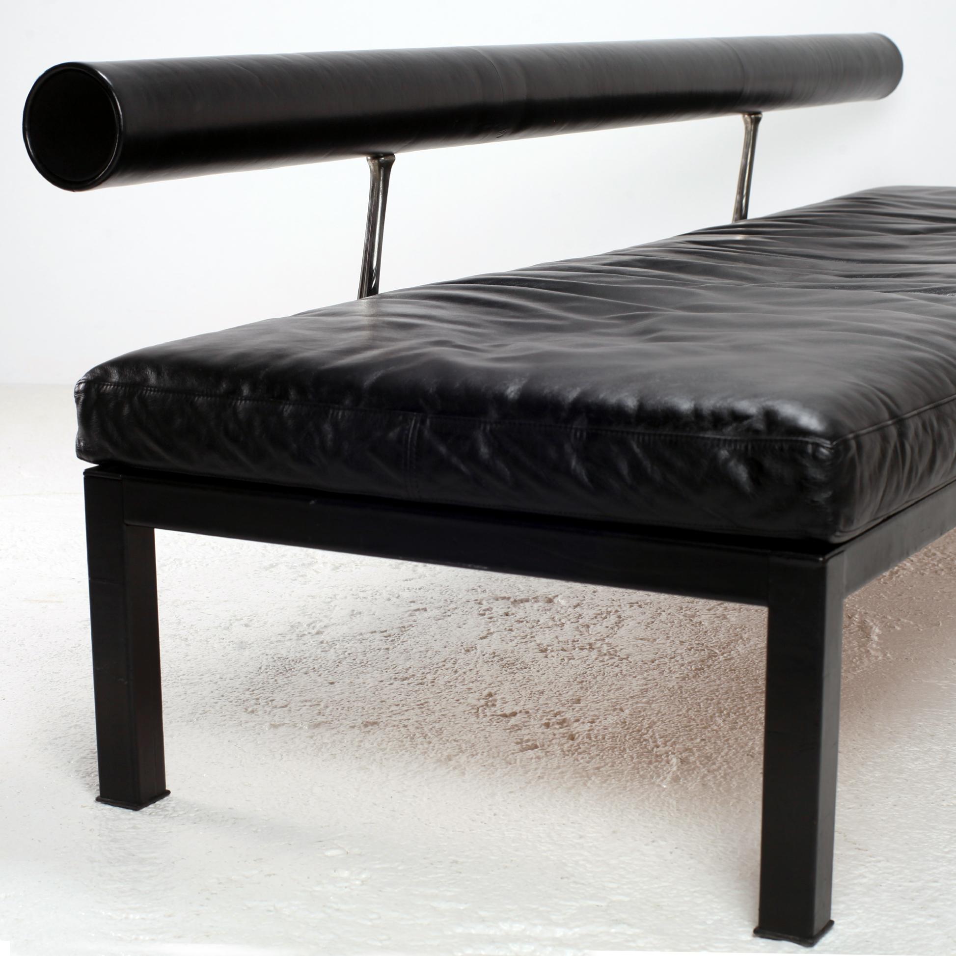 Antonio Citterio Black Leather Daybed Model Sity B&B, Italia, 1980's 3