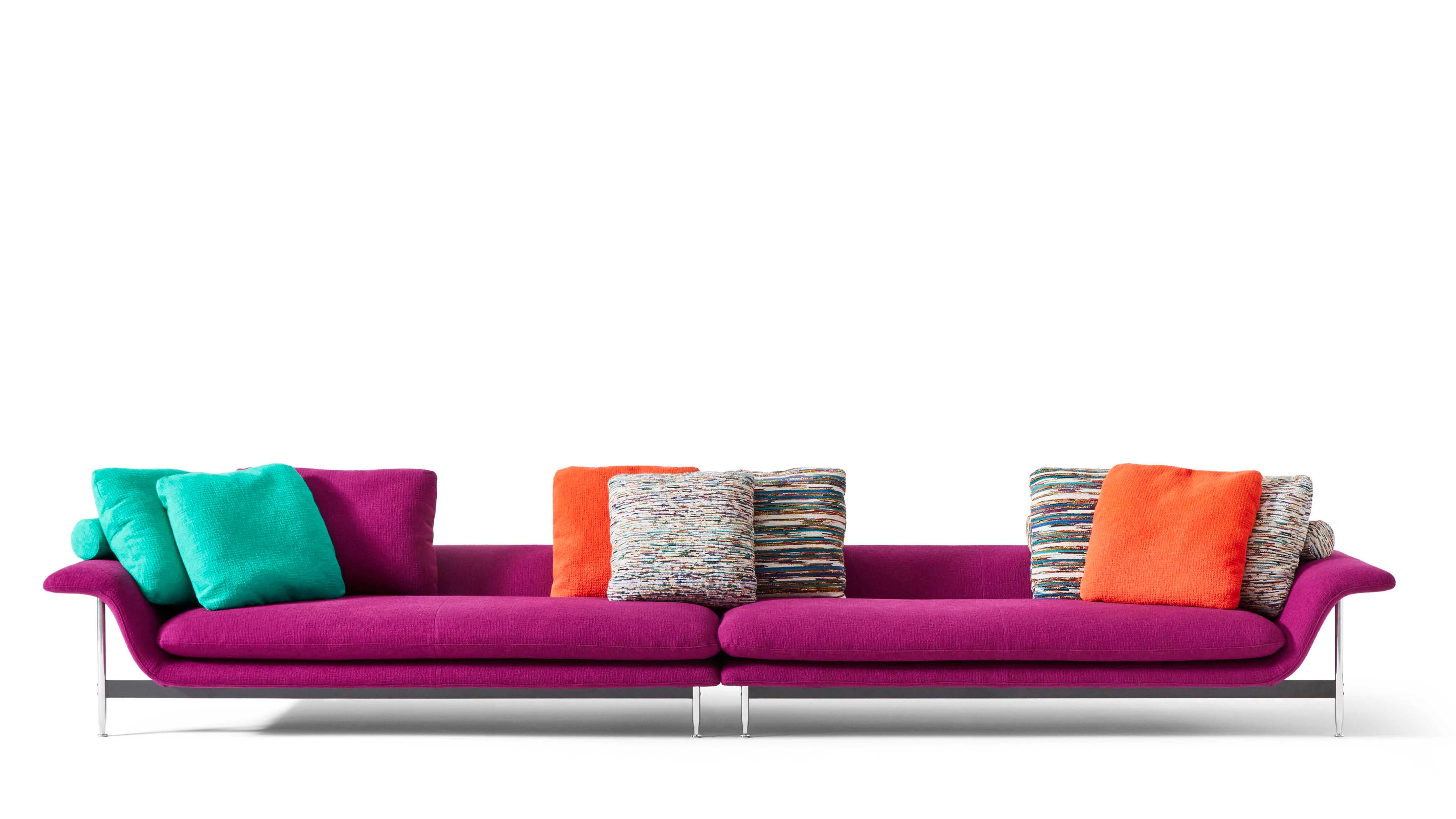 Bancs Esosoft d'Antonio Citterio pour Cassina

Un système de salle de séjour conçu pour définir le paysage domestique de manière fluide et flexible. Le premier projet conçu par Antonio Citterio pour Cassina est un canapé modulaire qui incarne