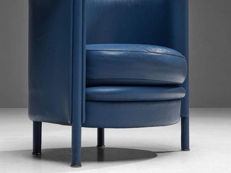 Antonio Citterio for Moroso Pair of Lounge Chairs in Blue Leather For Sale 5