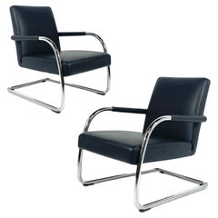 ANTONIO CITTERIO pour VITRA fauteuil de salon en porte-à-faux chromé et cuir 4 disponibles.