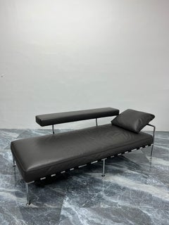 Antonio Citterio "Free Time" Leather and Tubular Chrome Daybed for B&b Italia