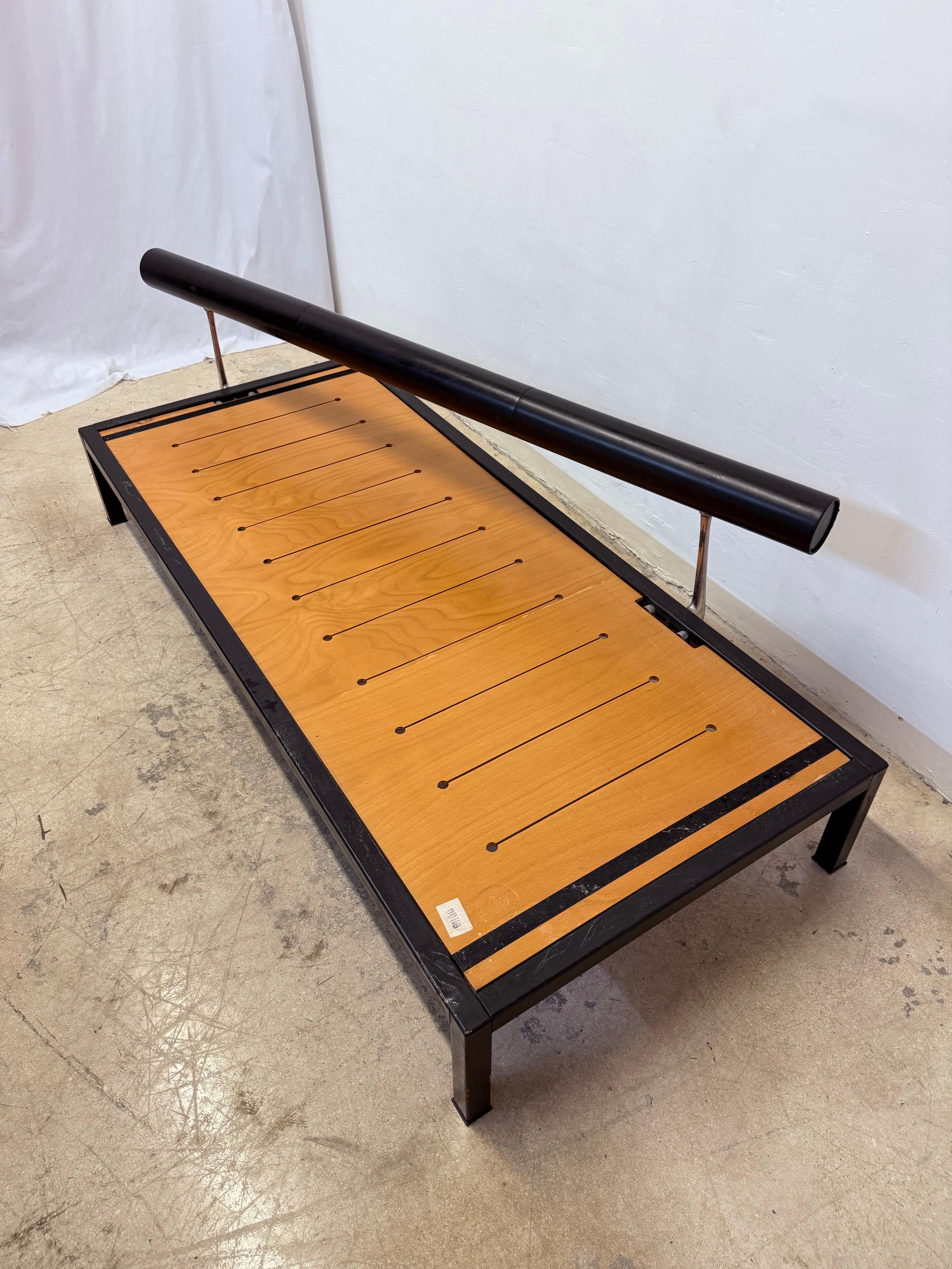 Antonio Citterio Sity Leather and Steel Sofa Daybed for B&B Italia, 1980s For Sale 9