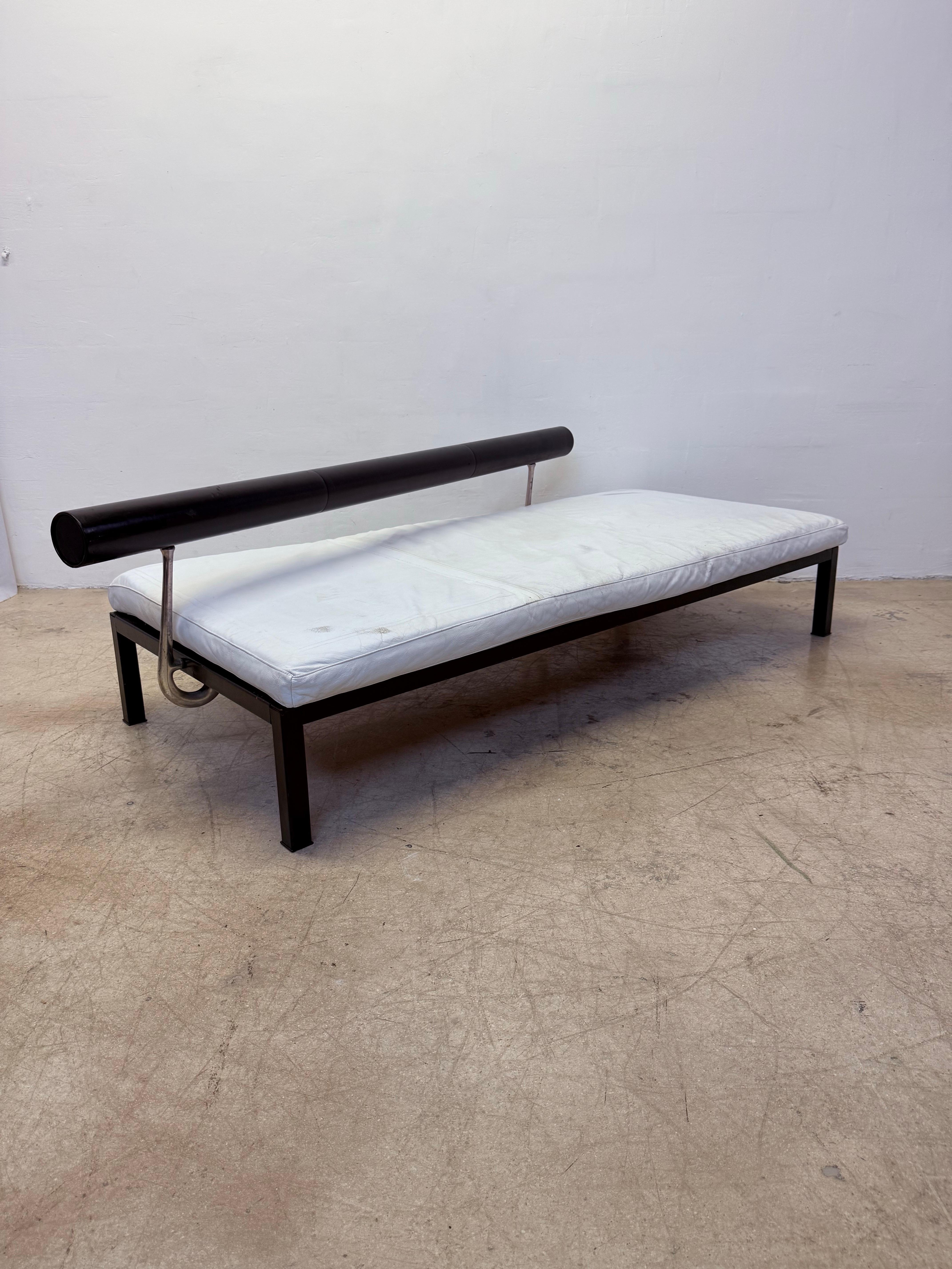 Antonio Citterio Sity Leather and Steel Sofa Daybed for B&B Italia, 1980s For Sale 2