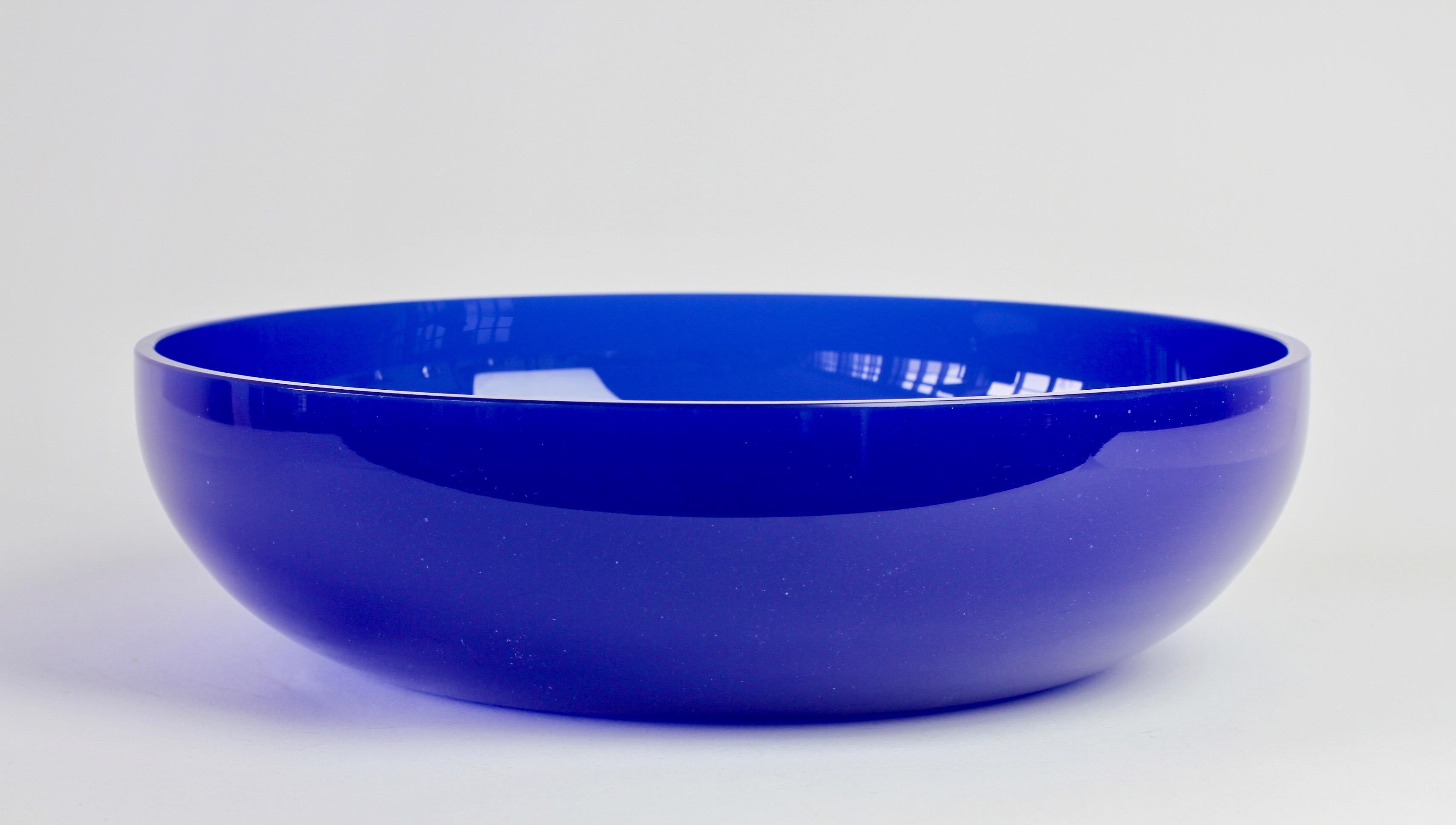 Mid-Century Modern Antonio da Ros (attr.) for Cenedese Large Cobalt Blue Colored Murano Glass Bowl For Sale