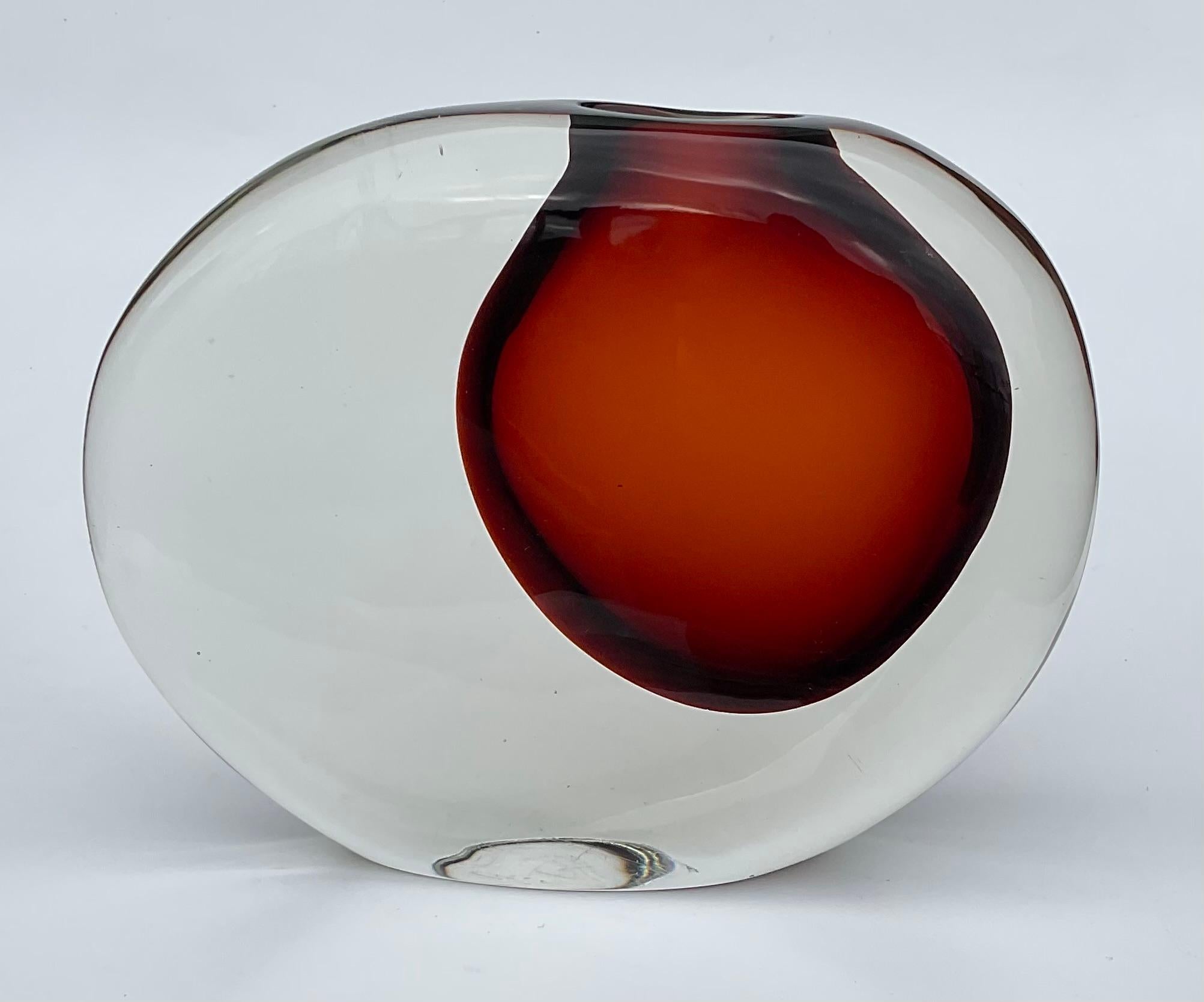 Antonio Da Ros Cenedese Murano Sasso Stone Vase Circa 1970 in vibrant red  In Good Condition In Ann Arbor, MI