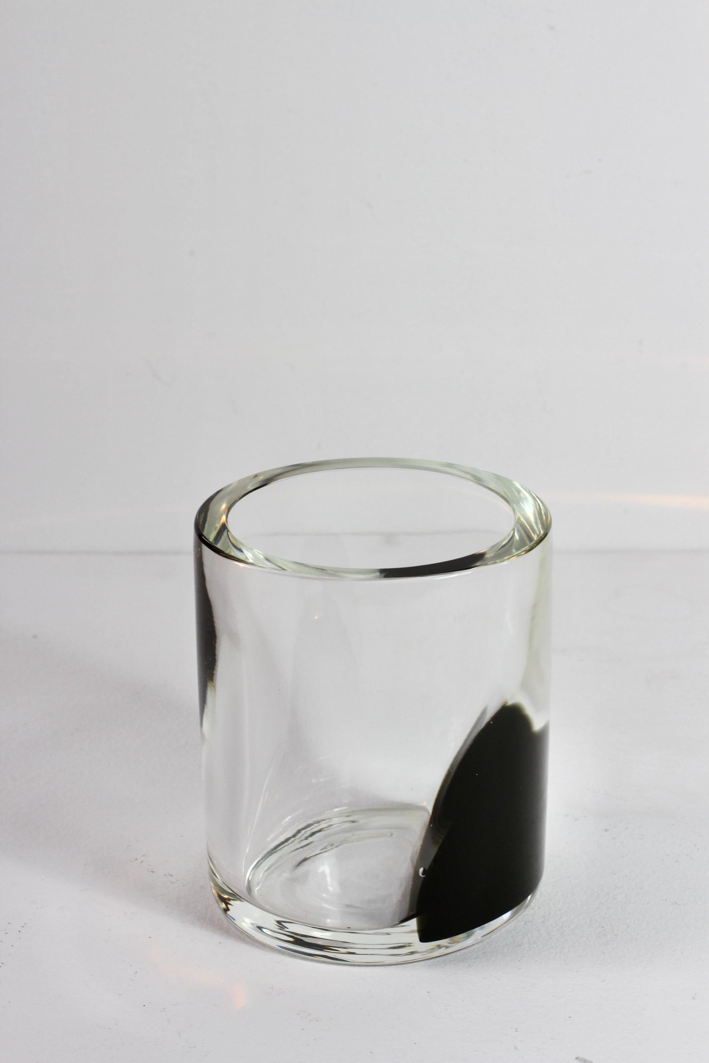 Antonio Da Ros for Cenedese 1970s Italian Round Black & Clear Murano Glass Vase For Sale 4