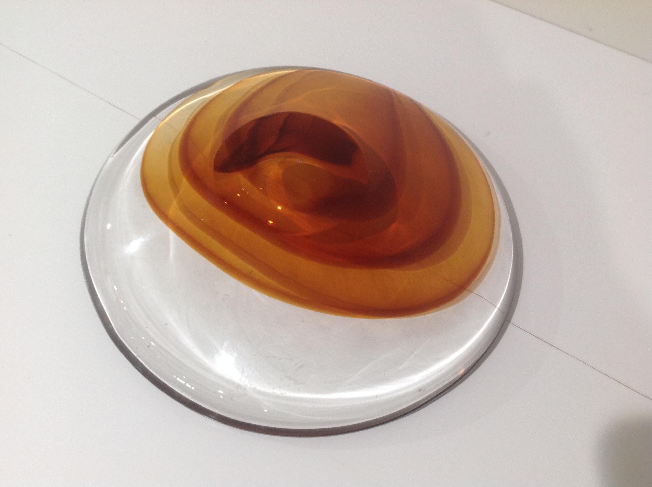 Antonio da Ros for Cenedese Fine Layered Murano Glass Bowl In Good Condition For Sale In Keego Harbor, MI