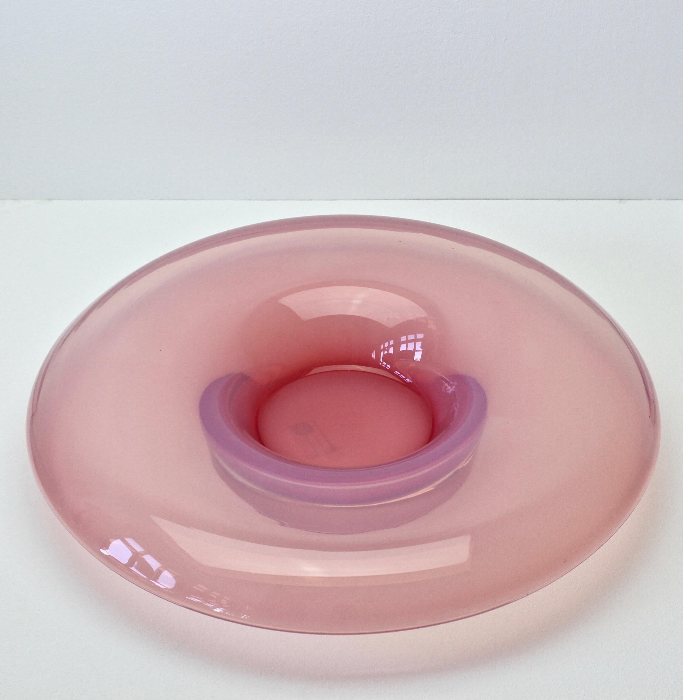 Antonio da Ros für Cenedese Italienisches Murano-Glas Schale in leuchtendem Rosa (Muranoglas) im Angebot