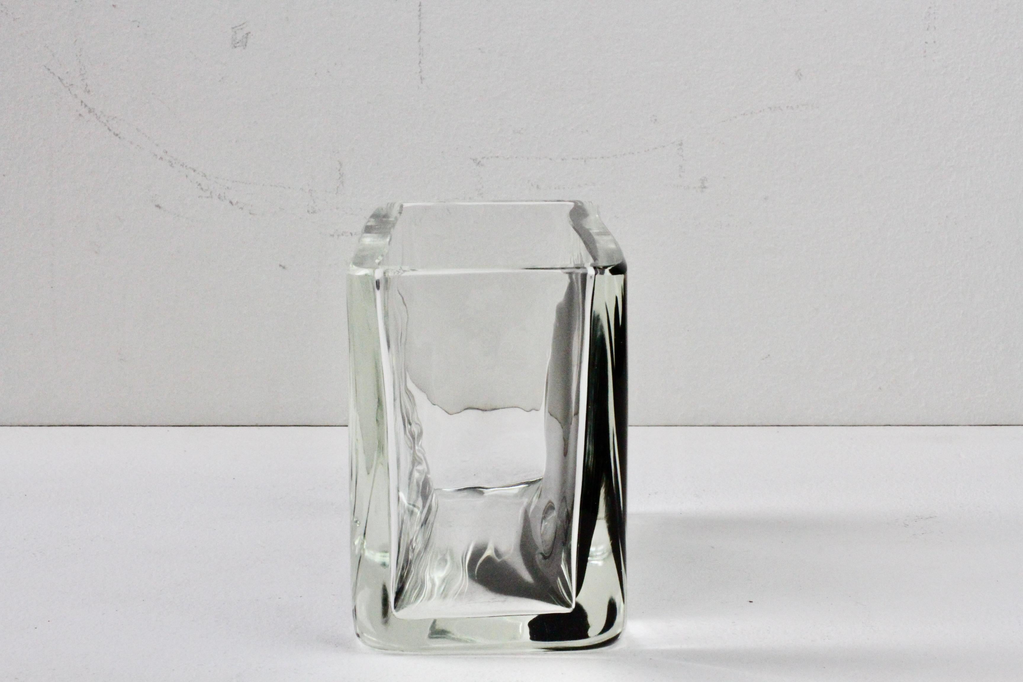 XX secolo Antonio da Ros per Cenedese Vaso italiano rettangolare nero e trasparente in vetro di Murano in vendita