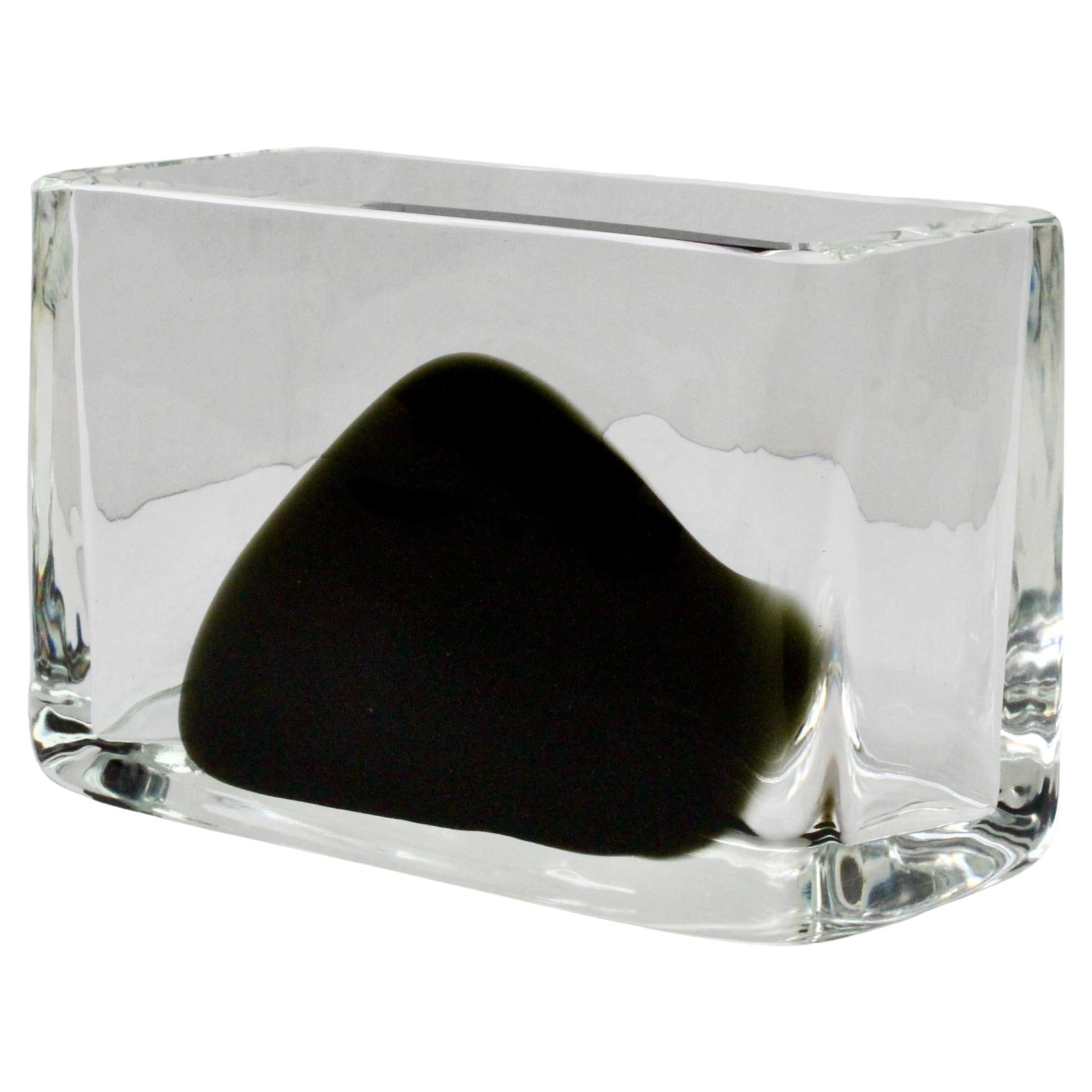 Antonio da Ros pour Cenedese Vase rectangulaire italien en verre de Murano noir et transparent