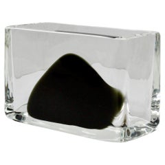 Antonio da Ros pour Cenedese Vase rectangulaire italien en verre de Murano noir et transparent
